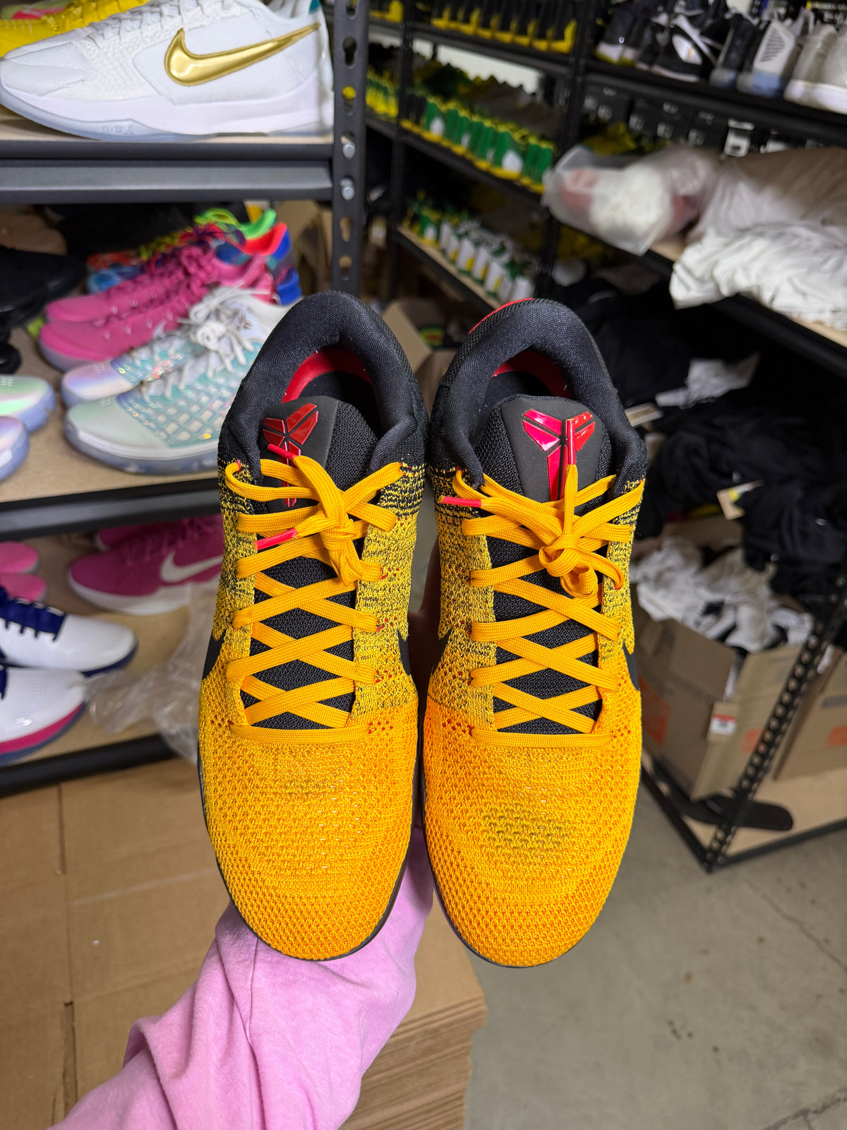 Kobe 11 Bruce Lee (13)