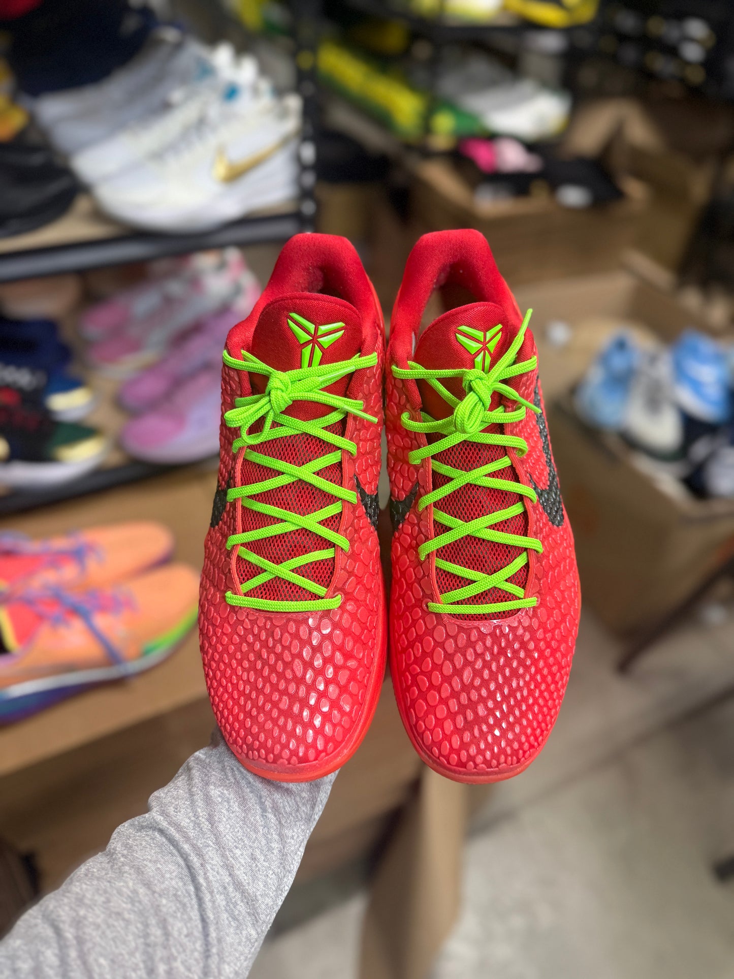 Kobe 6 Reverse Grinch (13)