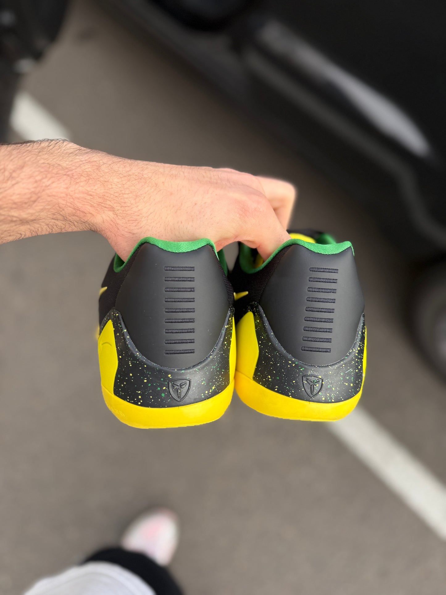 Kobe 9 Oregon PE (size 14)