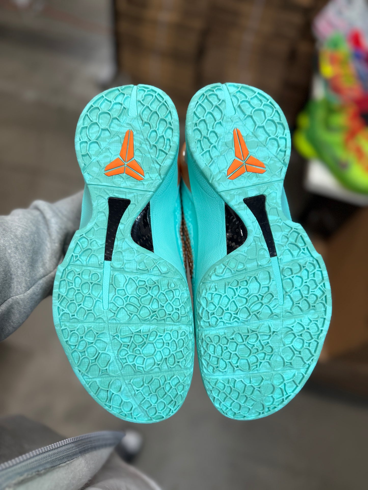 Kobe 6 Statue of Liberty (8)