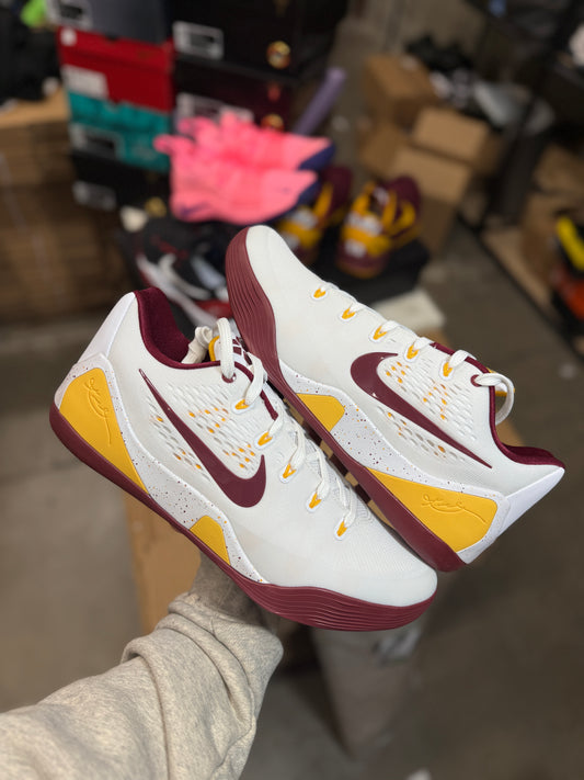 Kobe 9 USC PE (size 12)