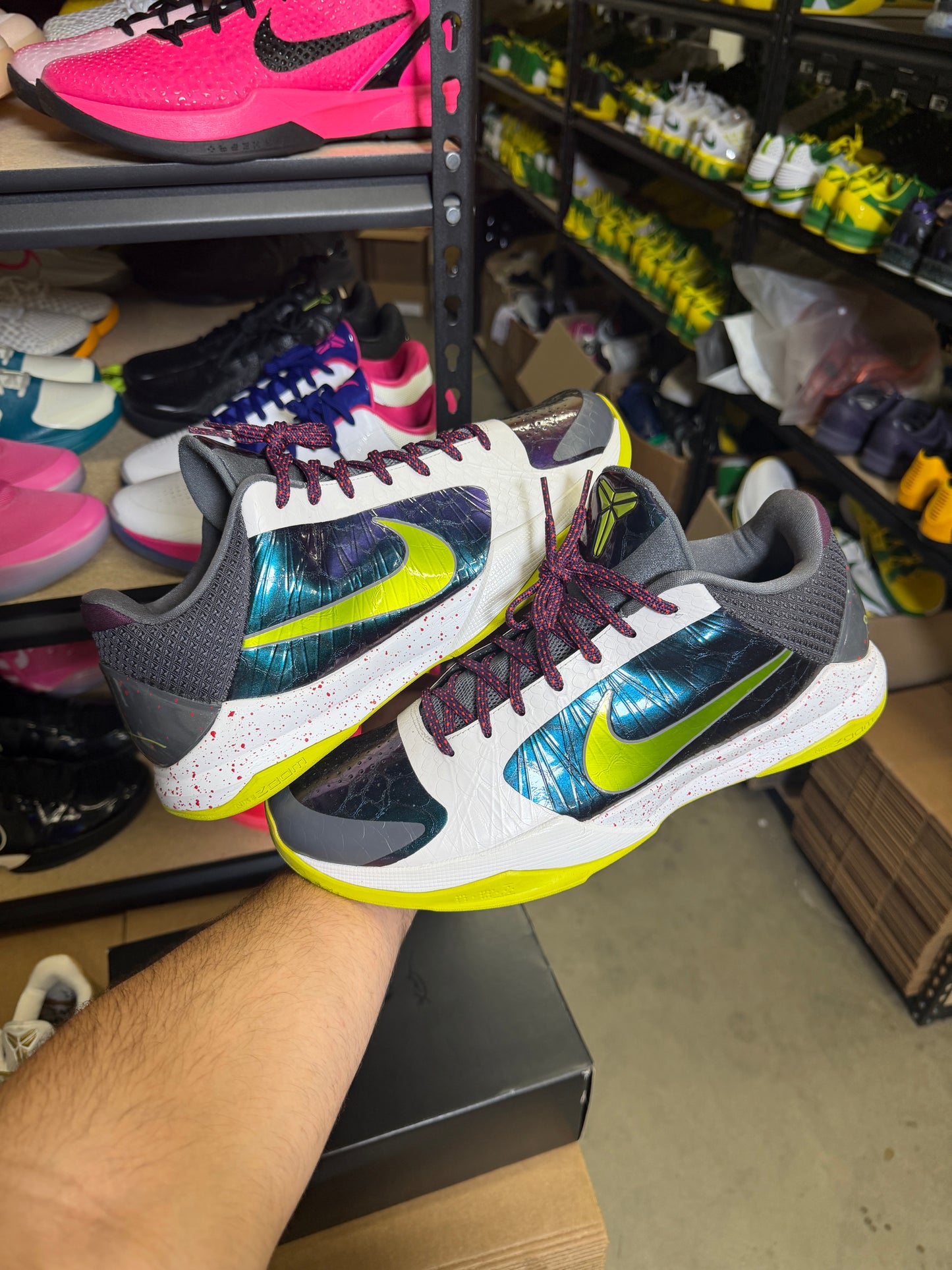 Kobe 5 Joker Chaos (13)