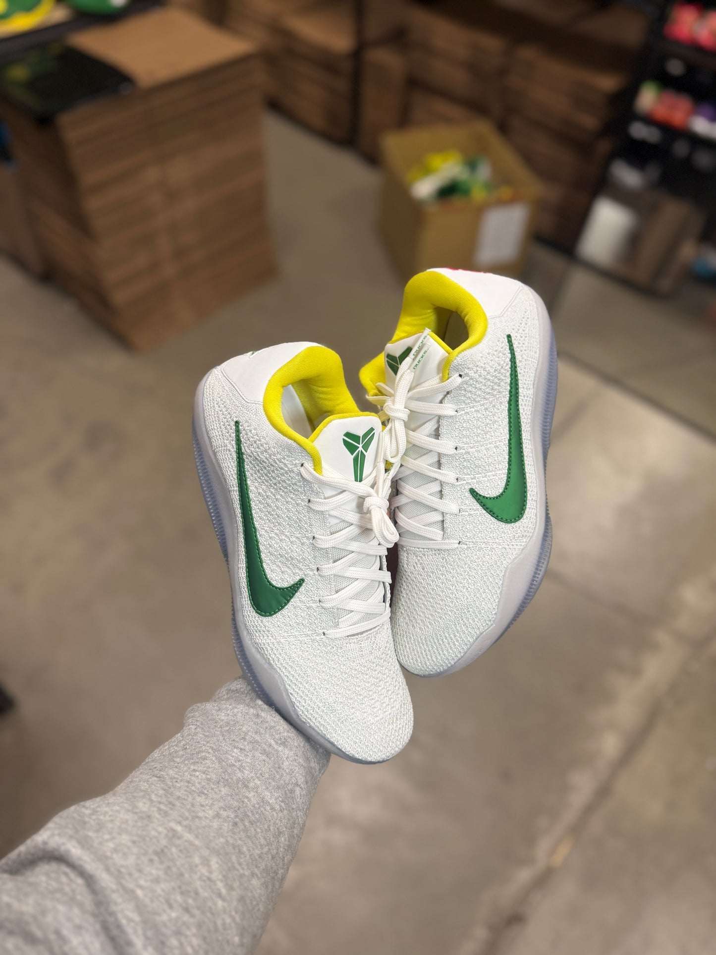 Kobe 11 Oregon PE (9.5)