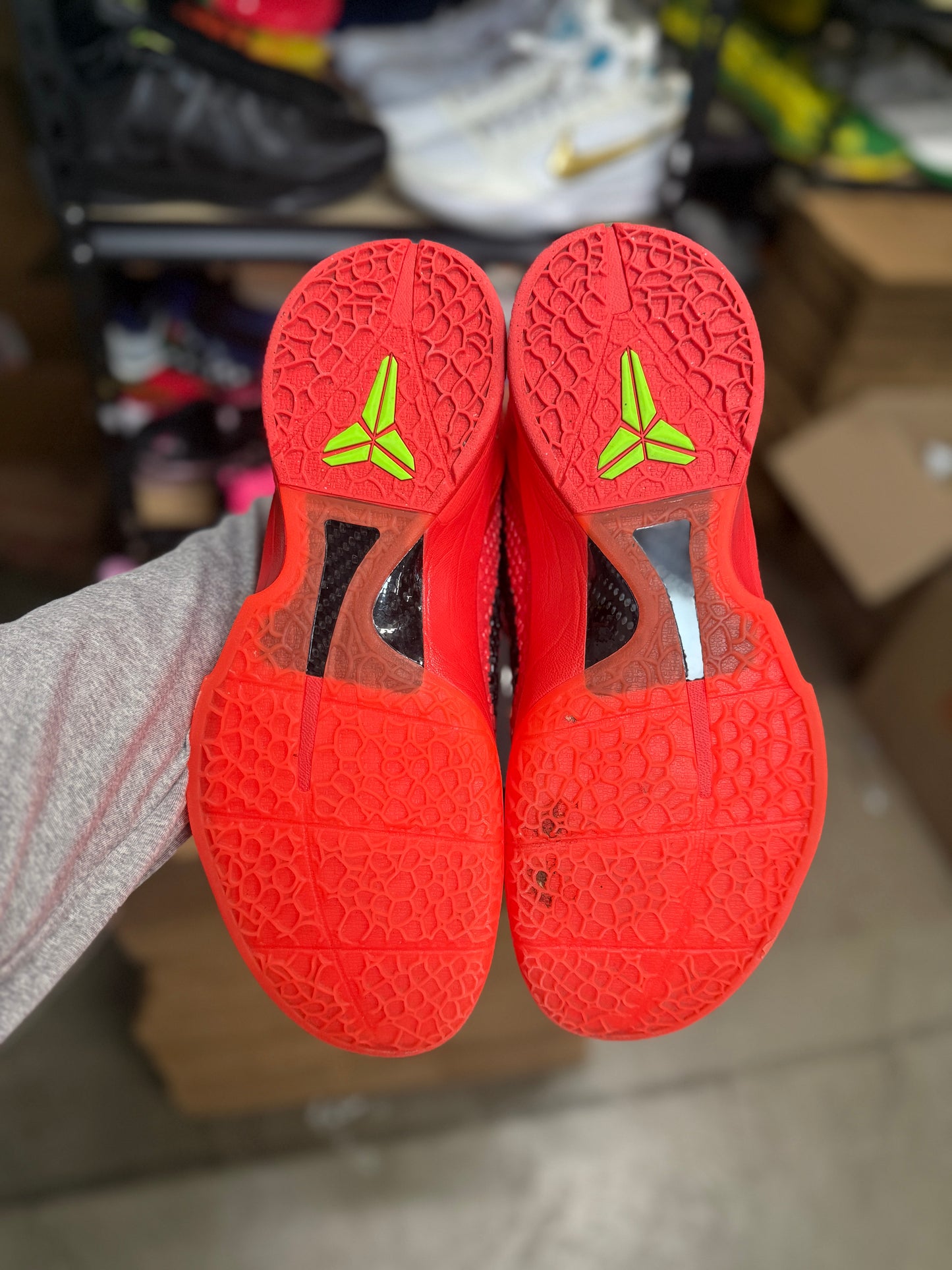 Kobe 6 Reverse Grinch (13)