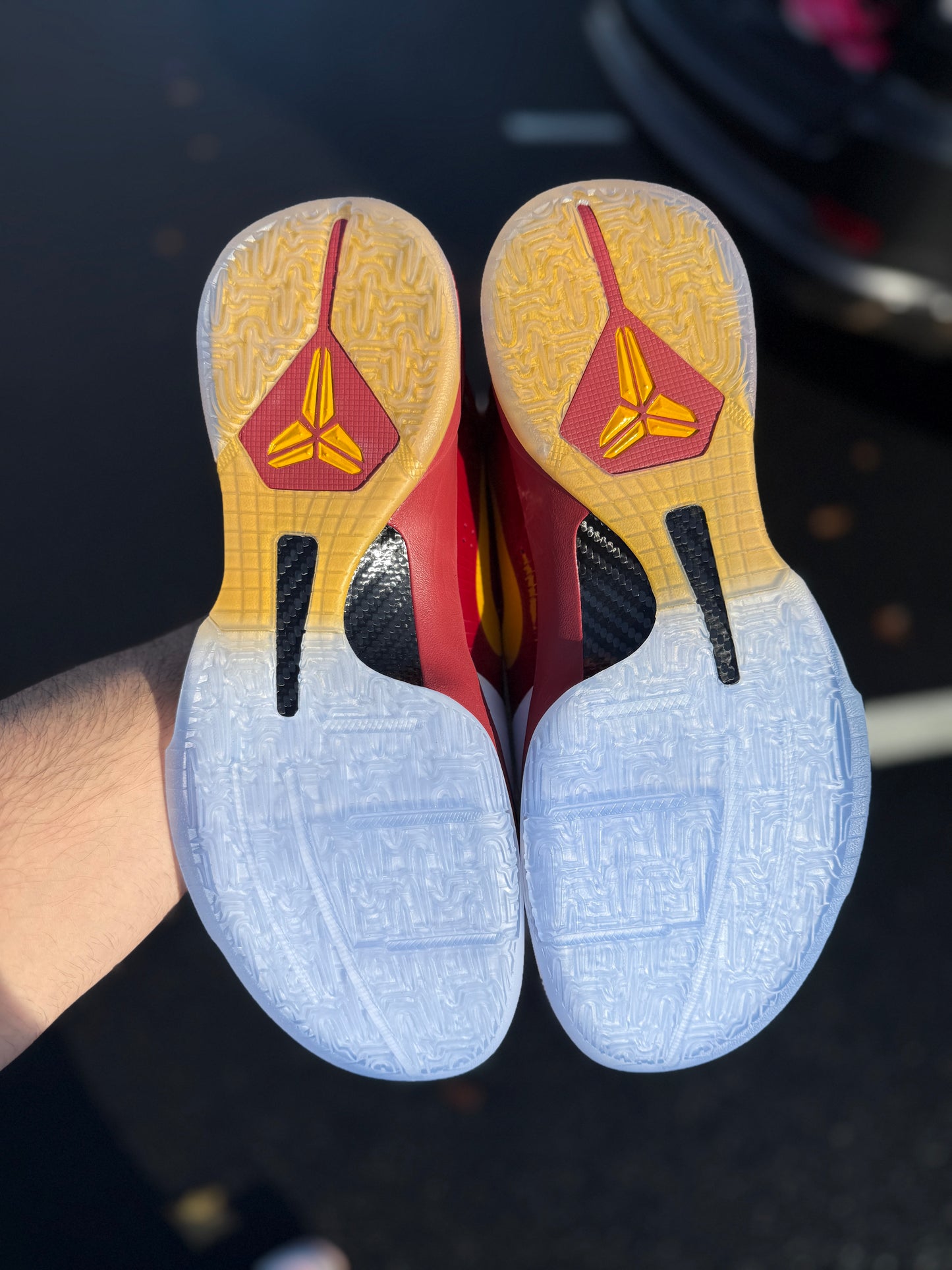 Kobe 5 USC PE (size 12)
