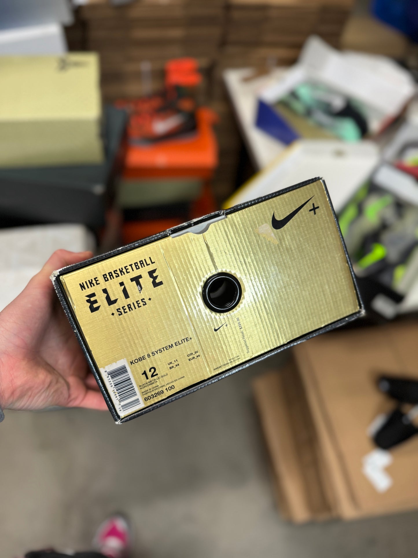 Kobe 8 Elite Black Gold (12)