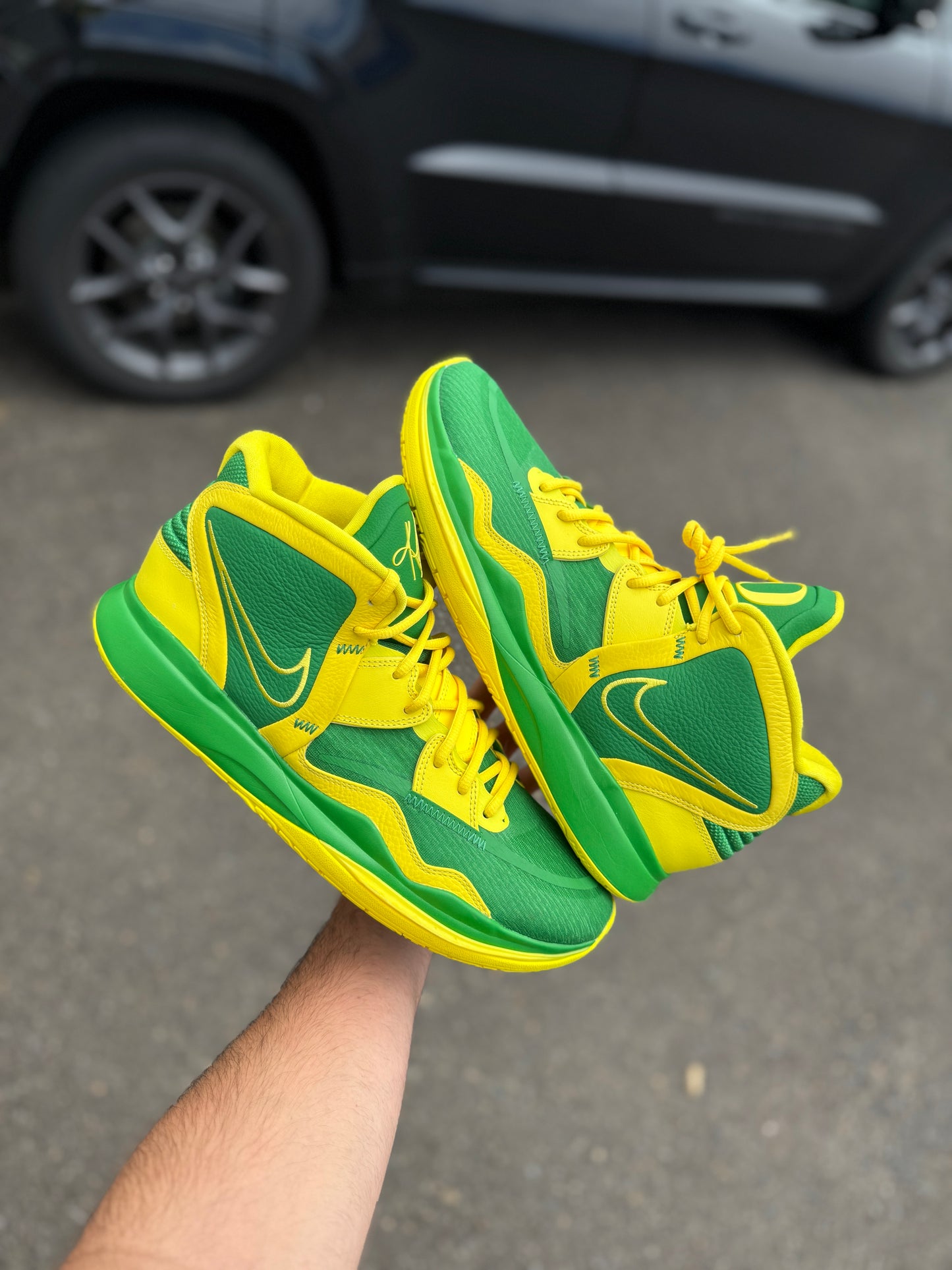 Kyrie Oregon PE (size 13)