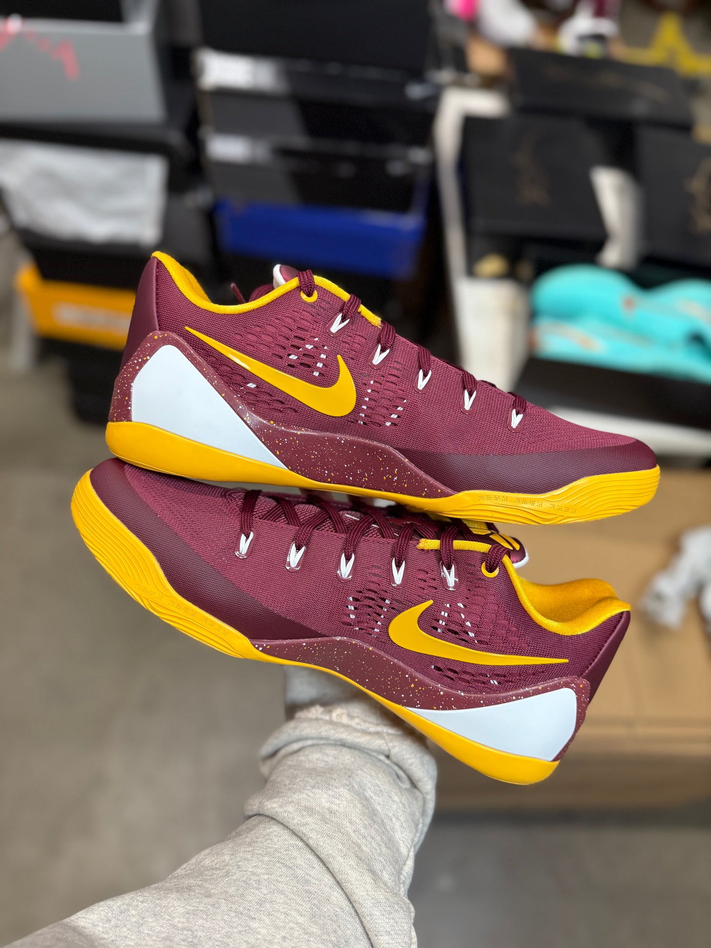 Kobe 9 USC PE (13.5)