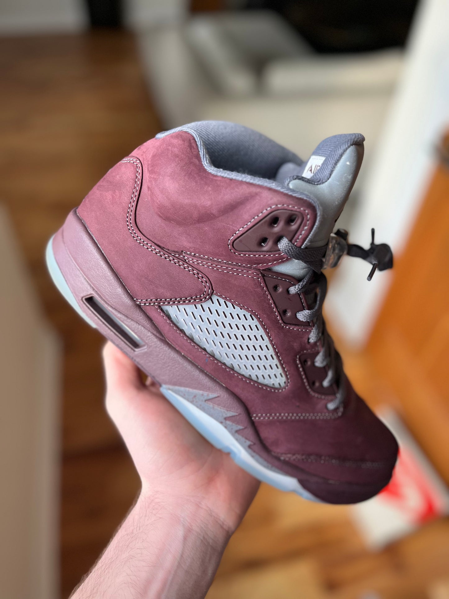 AJ5 ‘Burgundy’ (size 10.5)