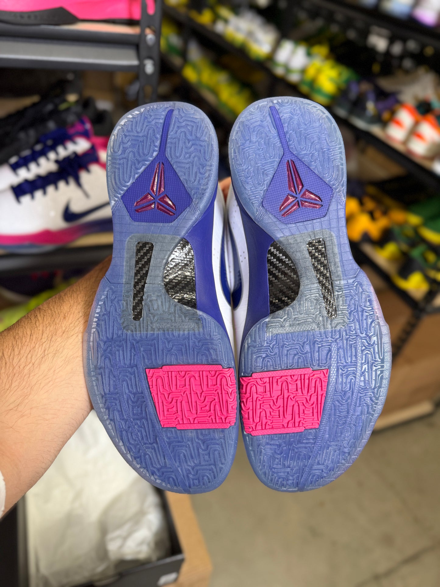 Kobe 5 Kay Yow (13.5)