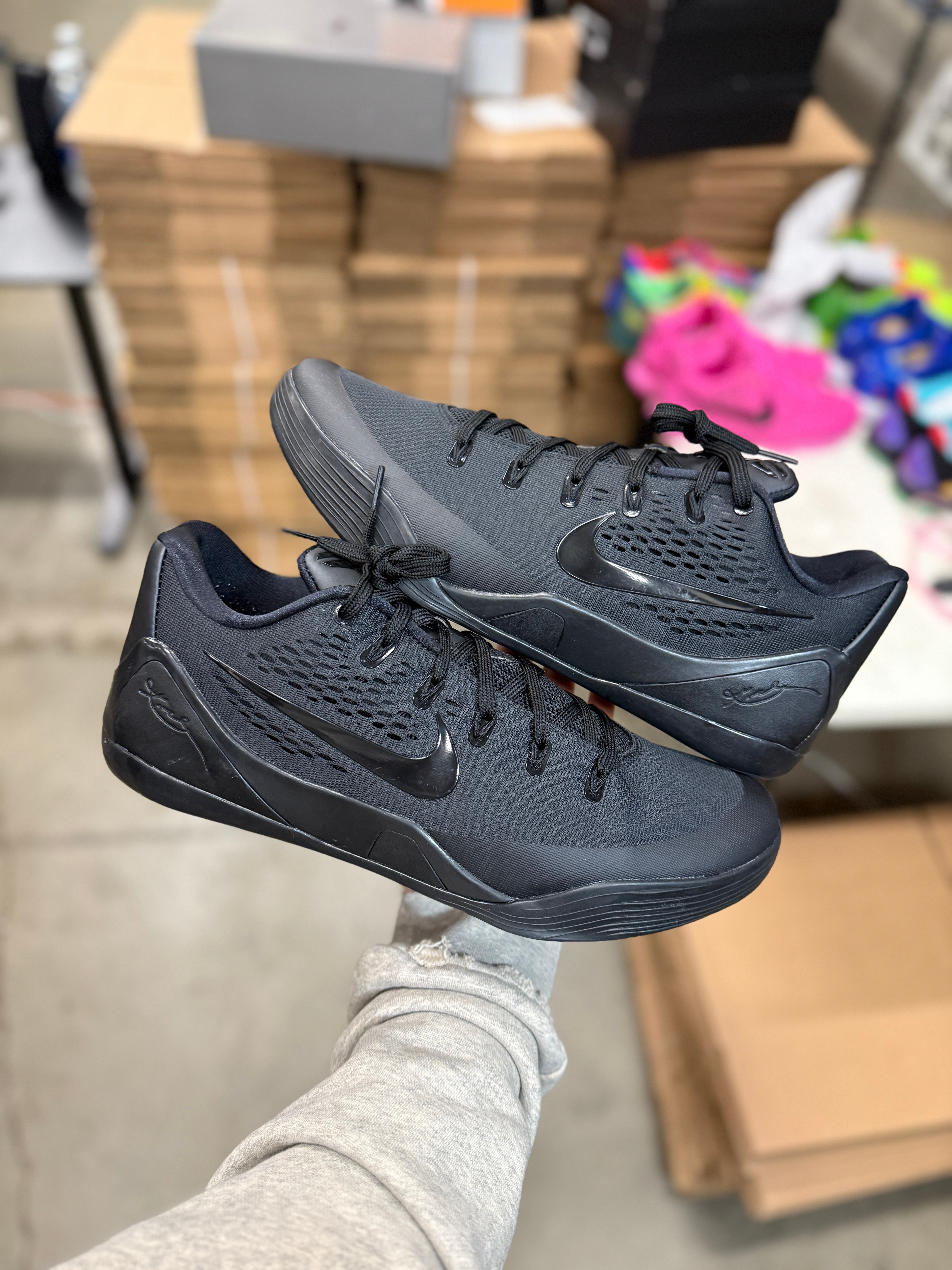 Kobe 9 Blackout TB – PDX Resell