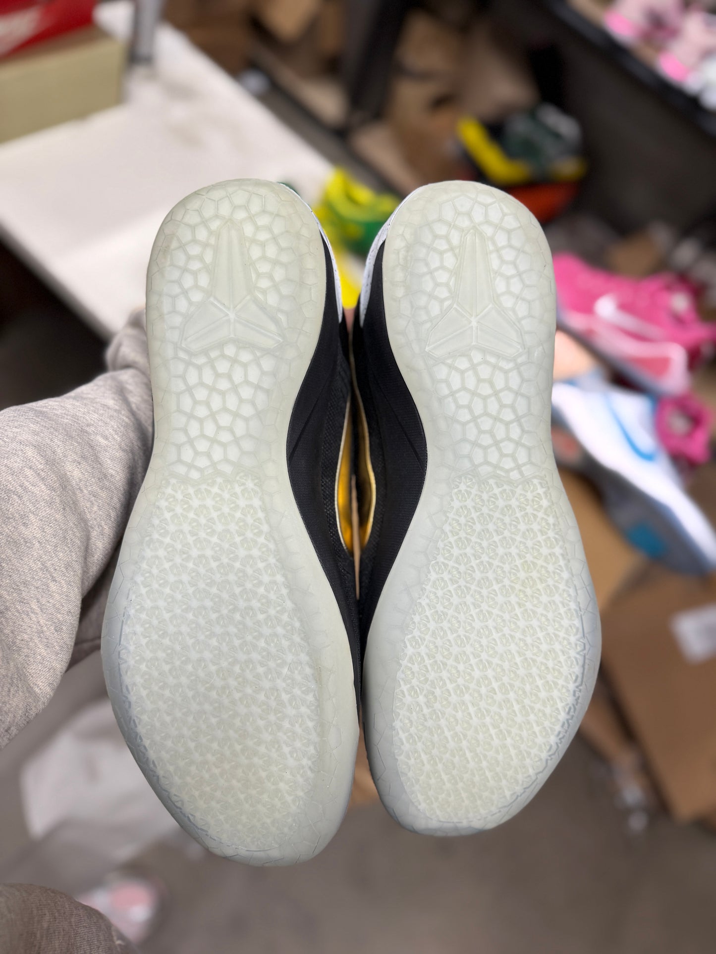 Kobe AD Sample (size 18)