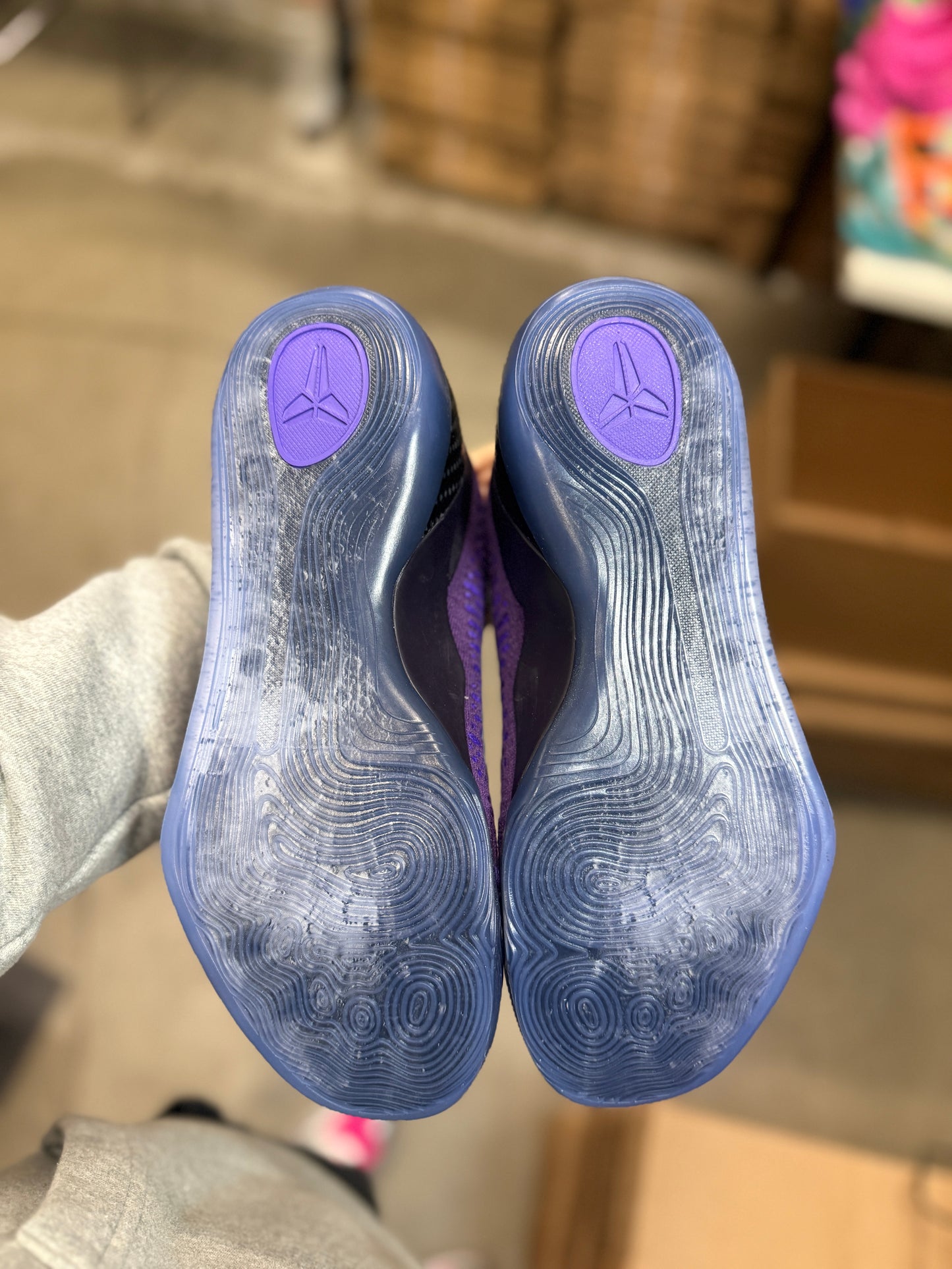 Kobe 9 Moonwalker (8.5)