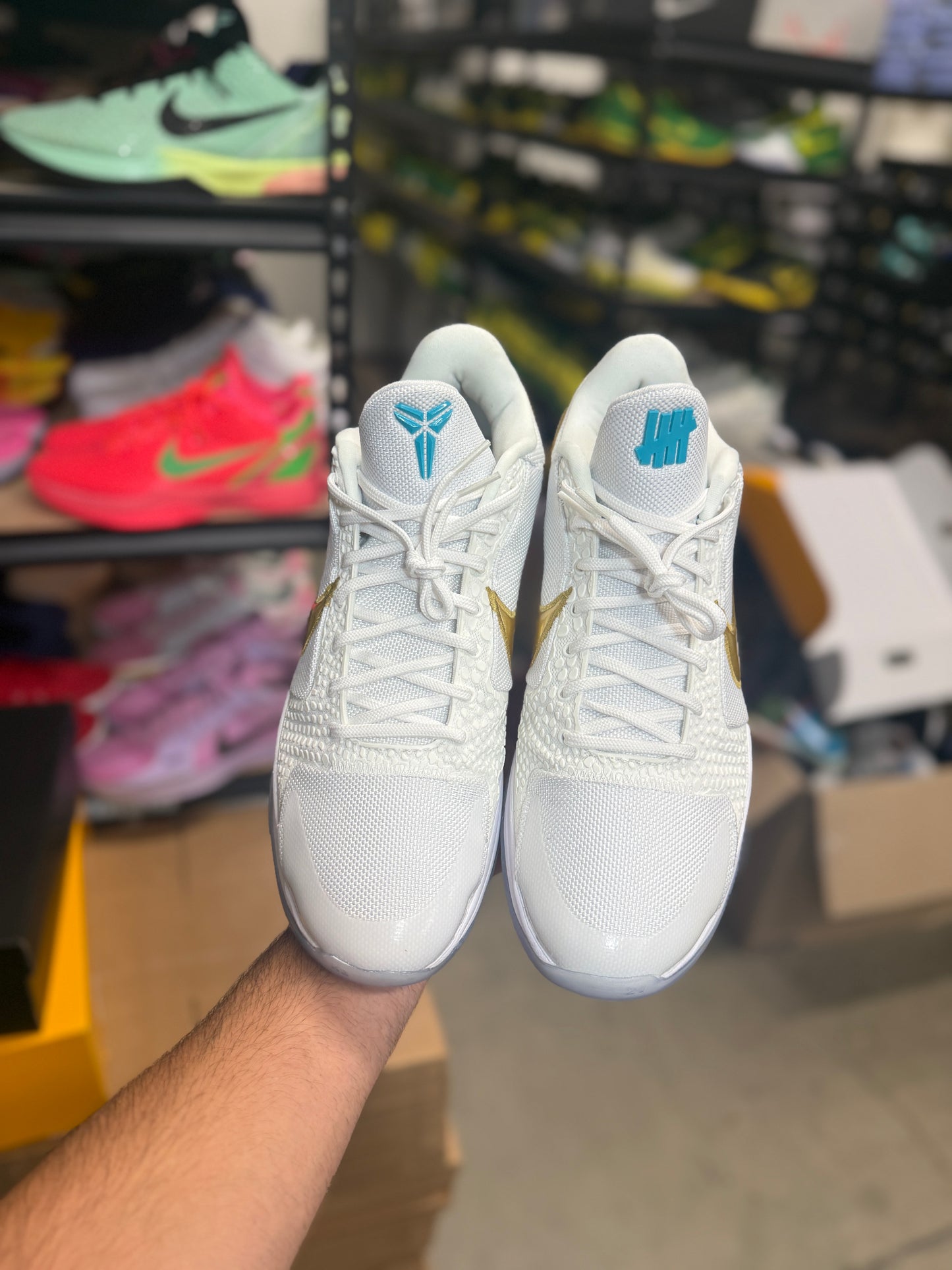 Kobe 5 Undefeated (13)