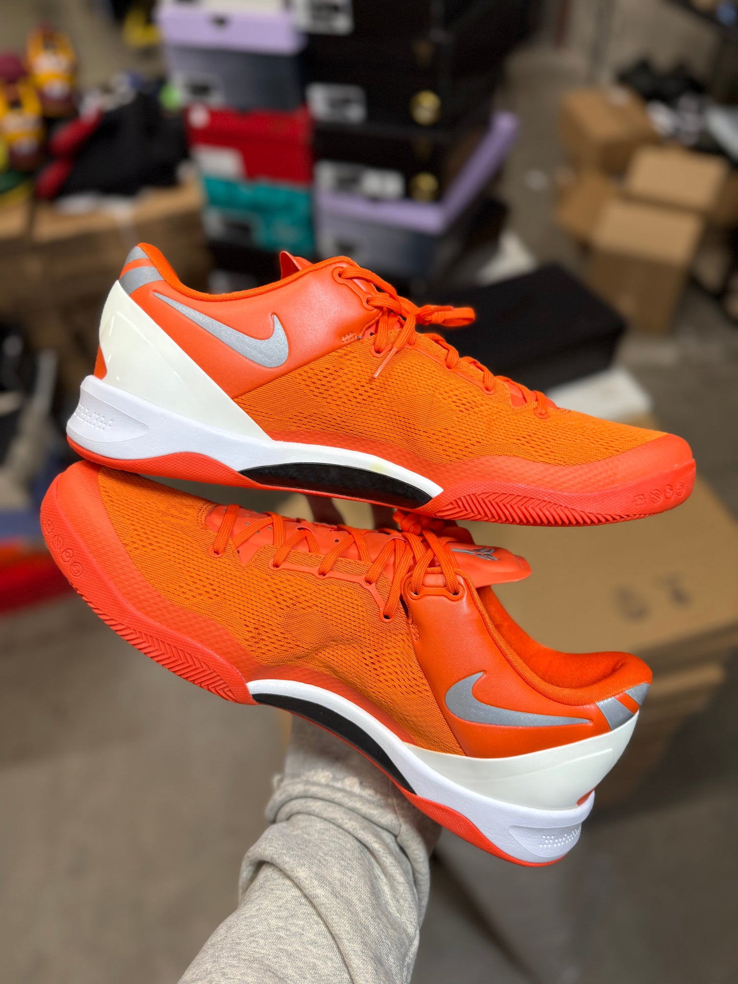 Kobe 8 TB Orange (size 17)
