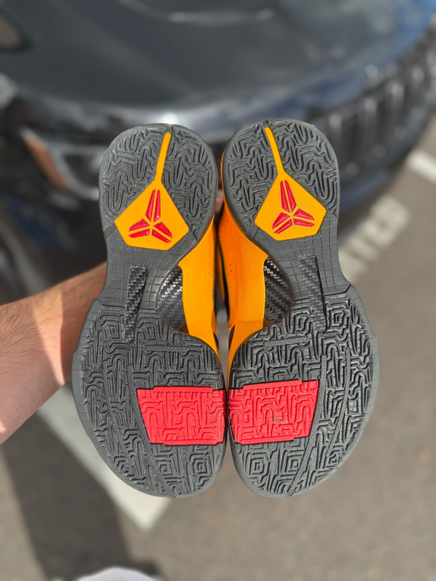 Kobe 5 Bruce Lee (size 8)