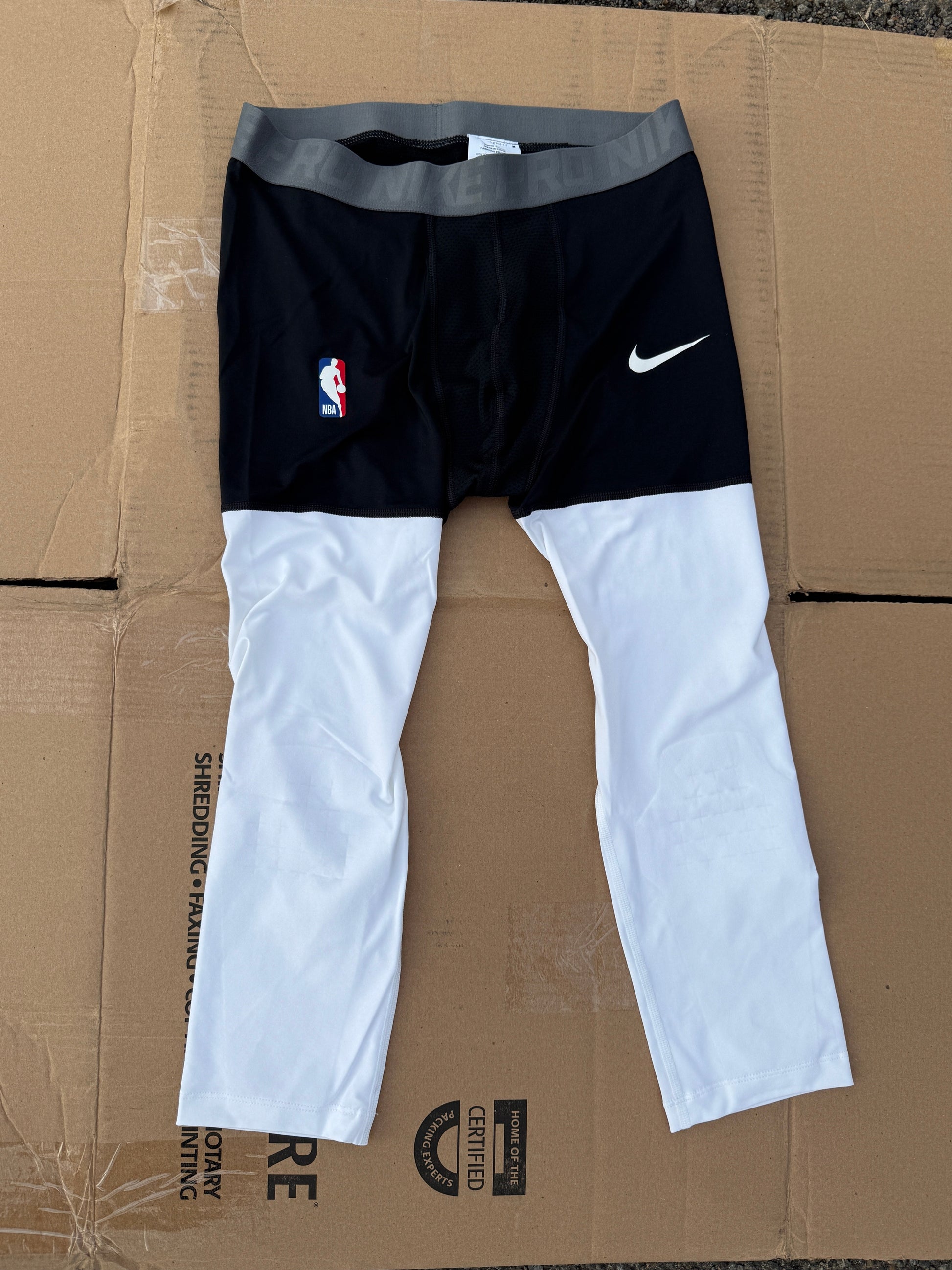 NBA player issued compression (L)