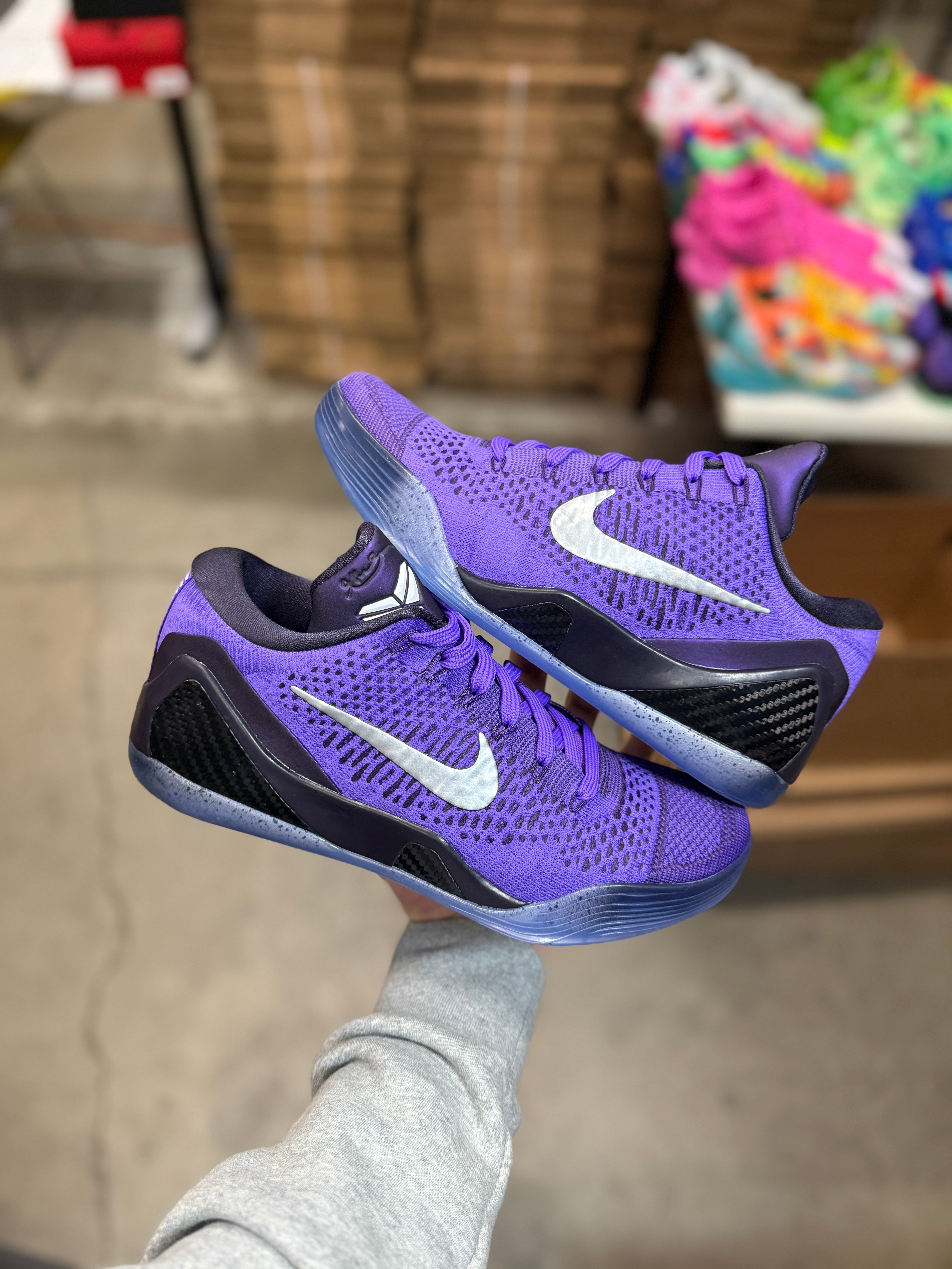 Kobe 9 Moonwalker (8.5) – PDX Resell
