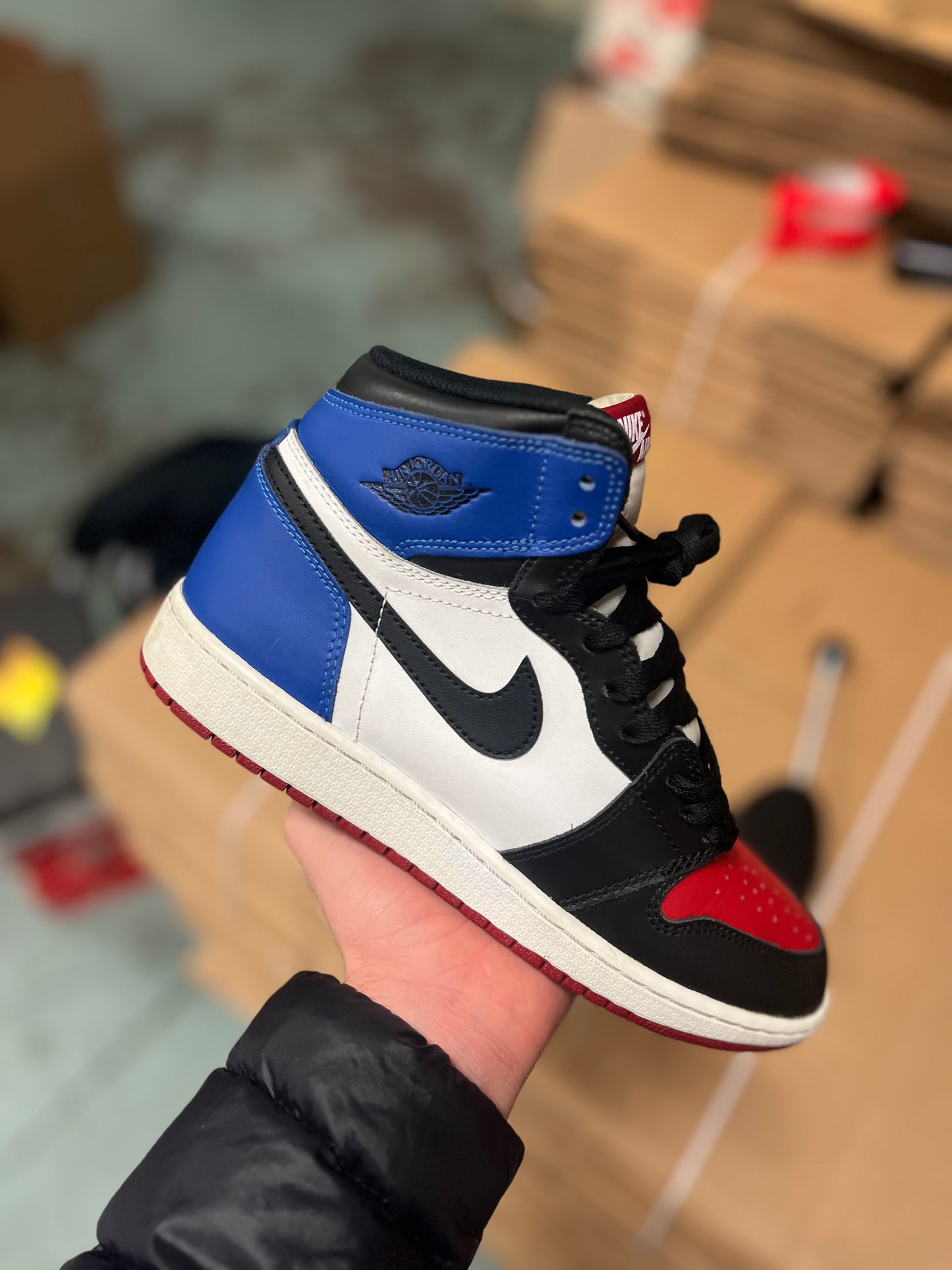 AJ1 ‘Top 3 (size 7y)