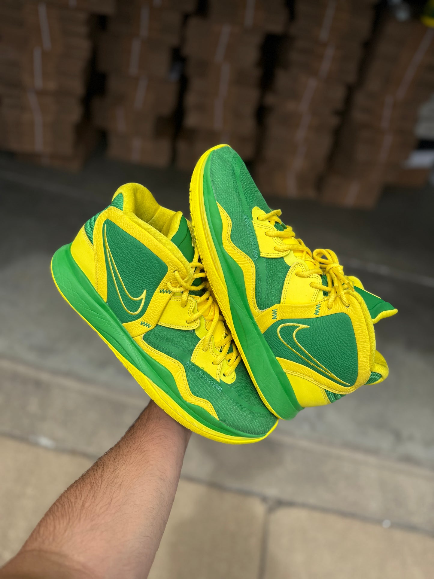 Kyrie Oregon PE (size 13)