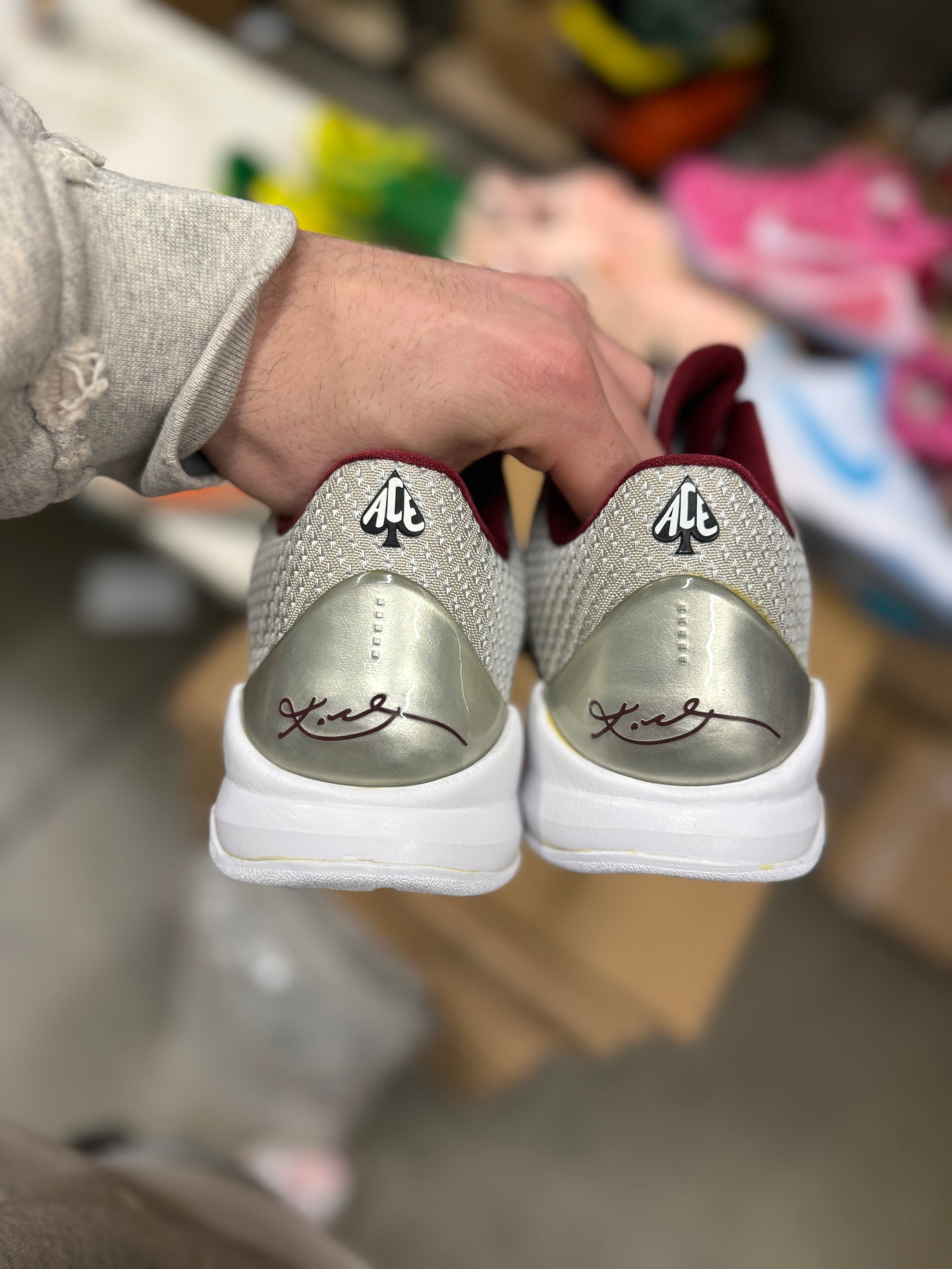 Kobe 5 Aces Away (size 9.5)