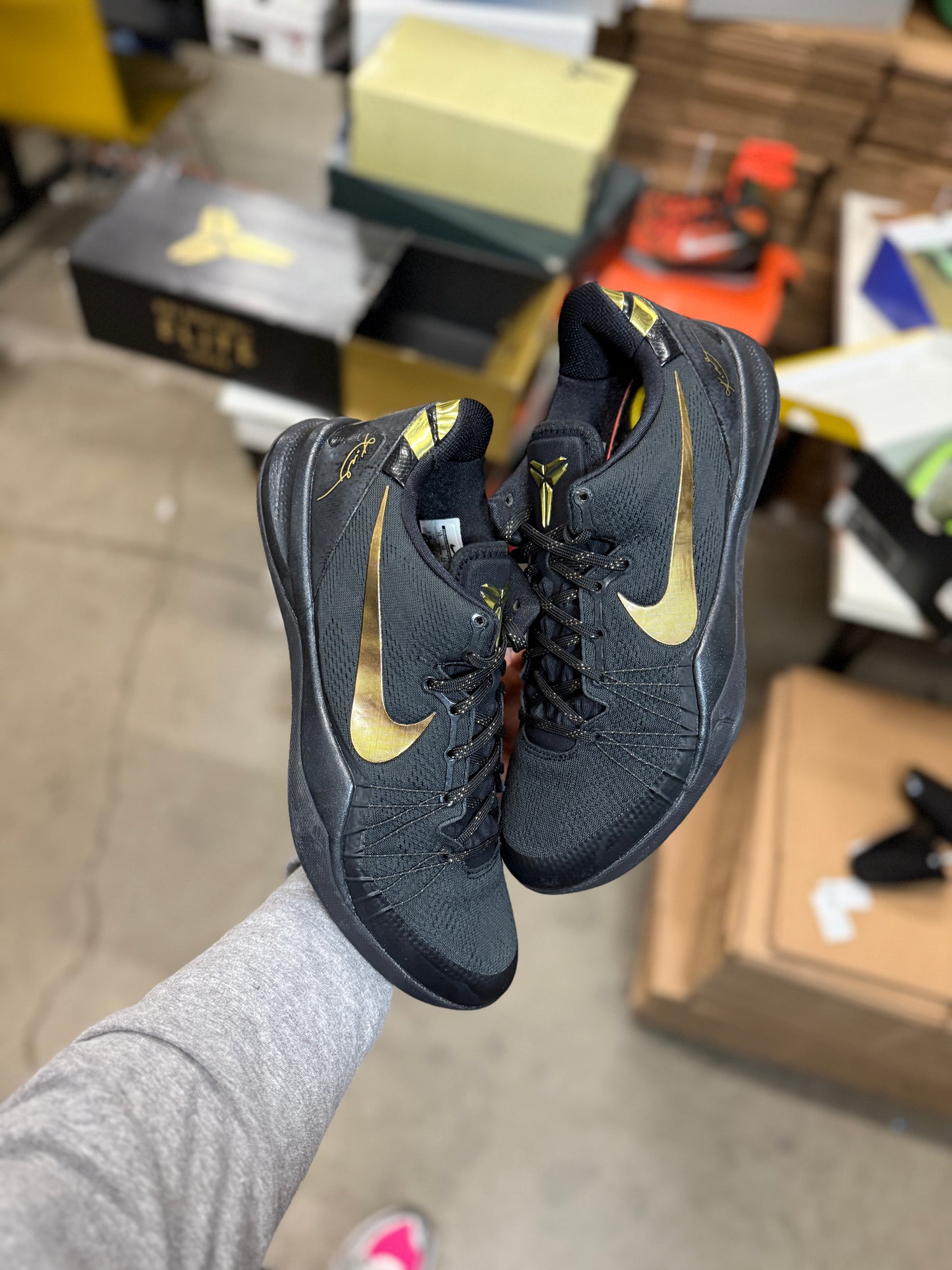 Kobe 8 Elite Black Gold (12)