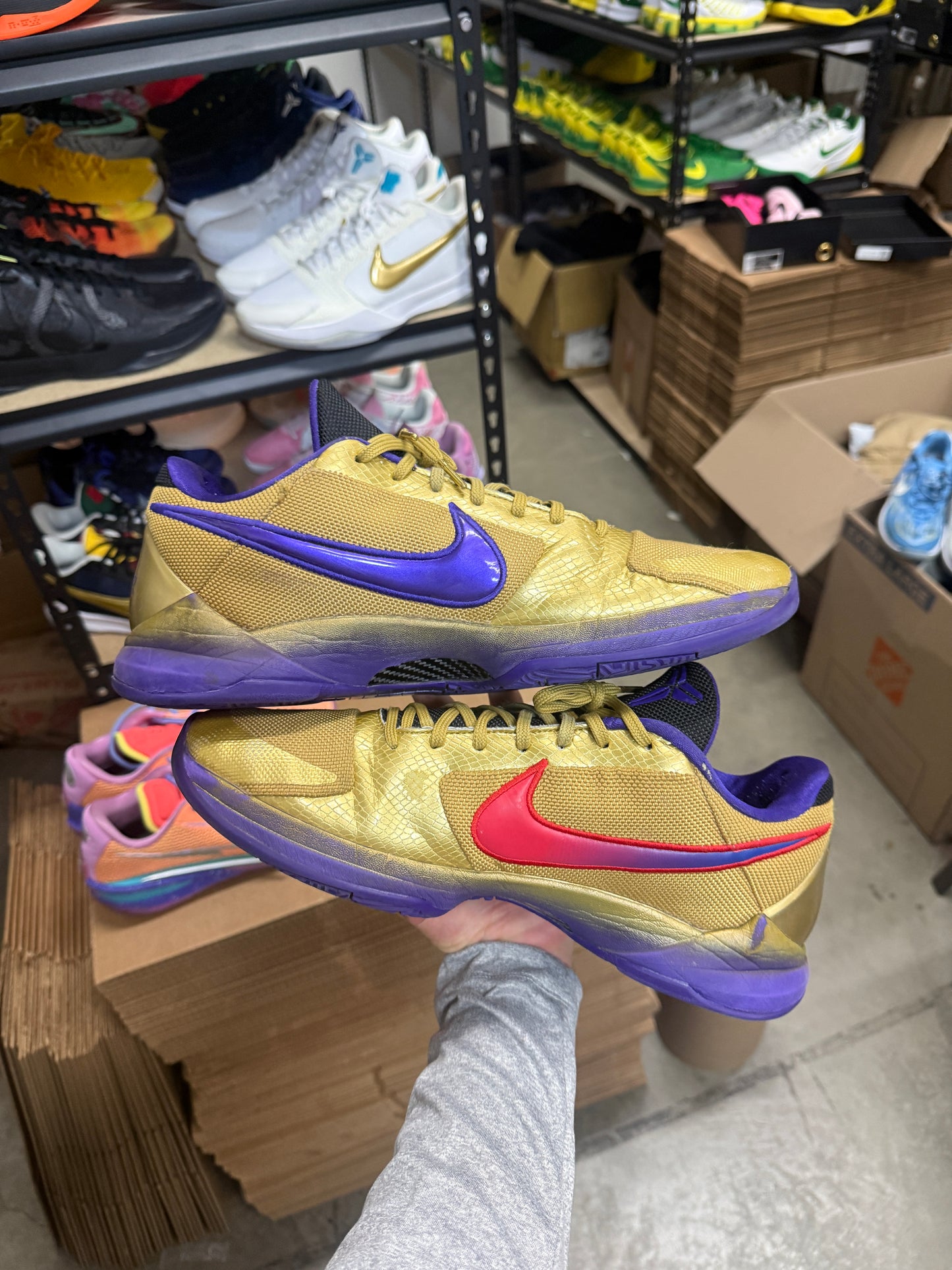 Kobe 5 Undefeated (13)