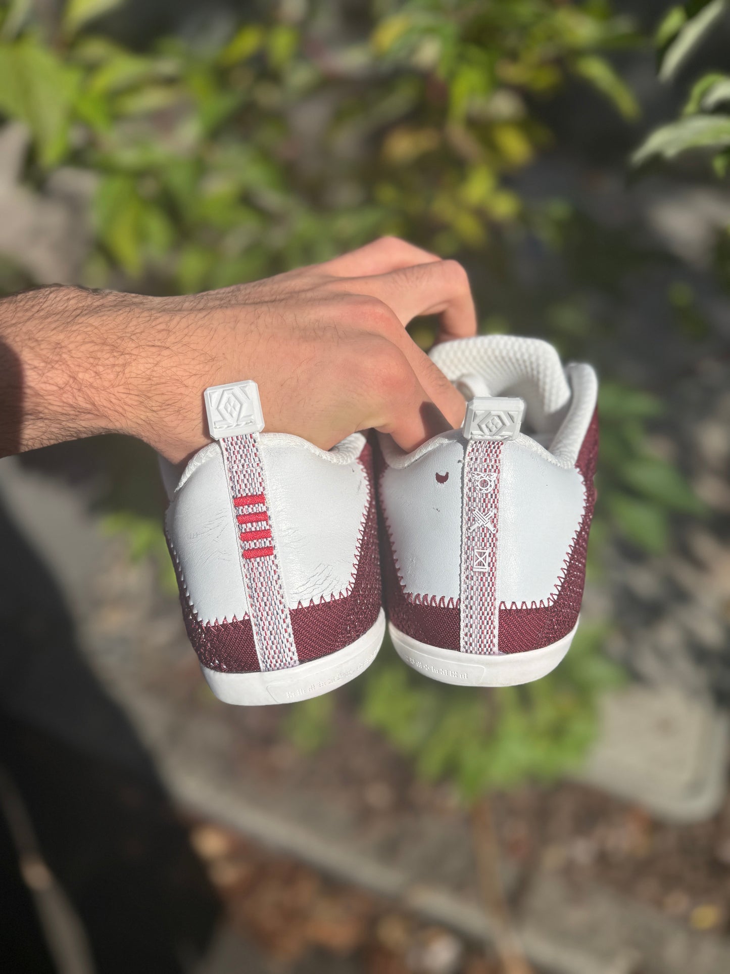 Red horse 11s (size 10)