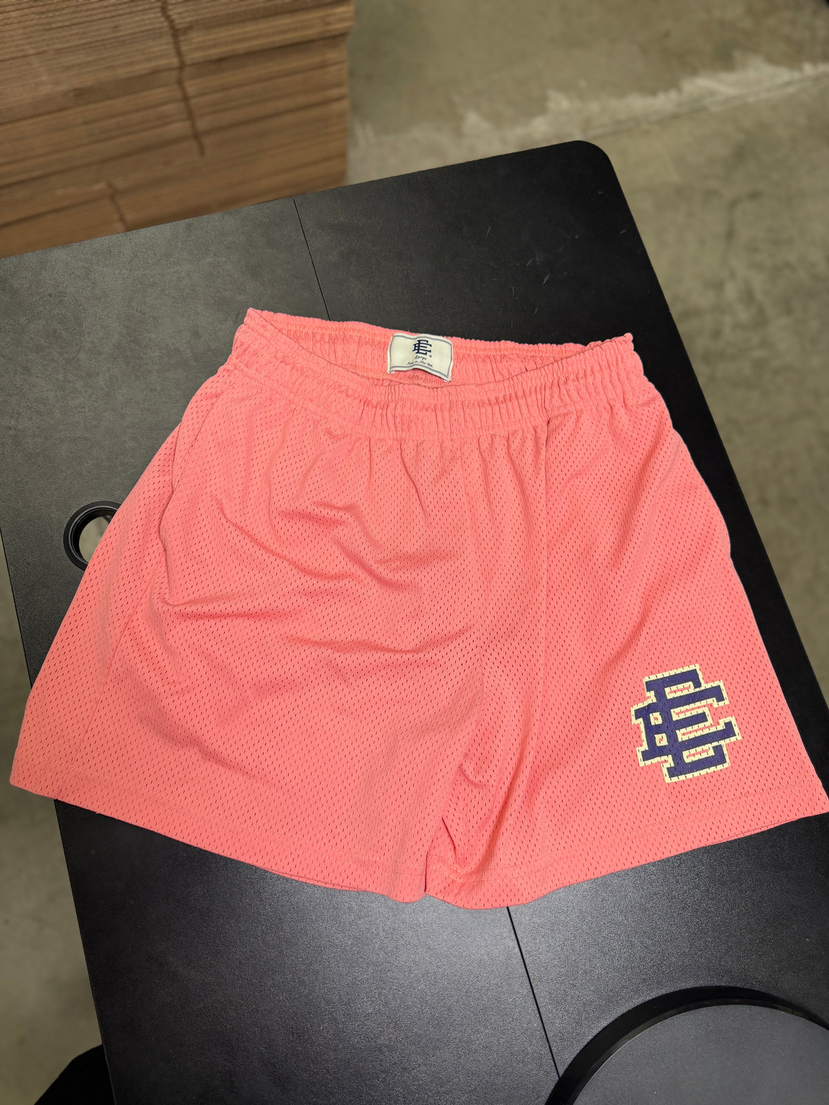 EE shorts (L)
