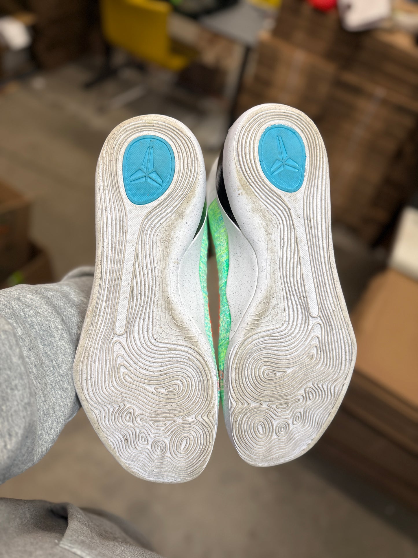 Kobe 9 What The (13)