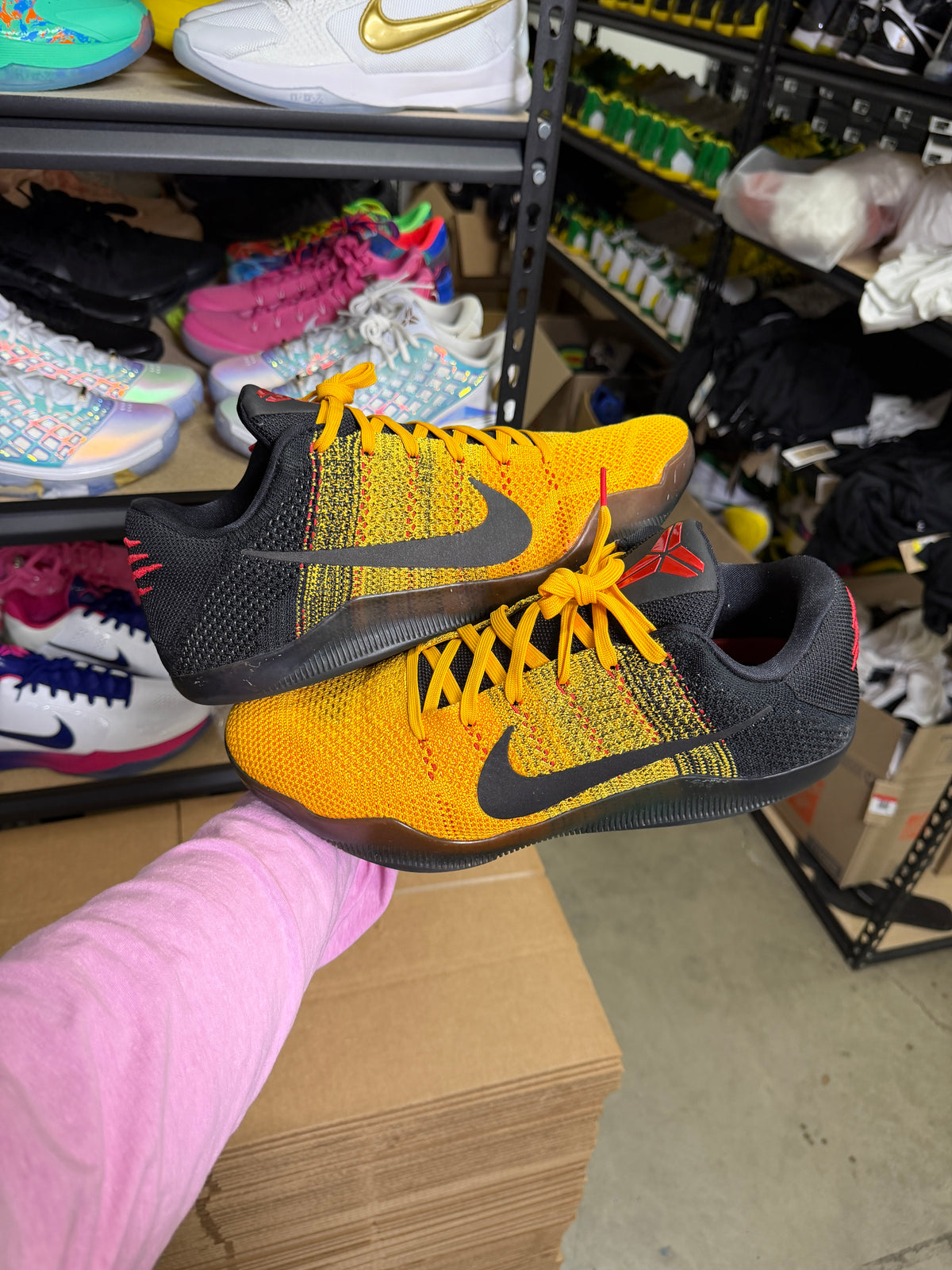 Kobe 11 Bruce Lee (13)