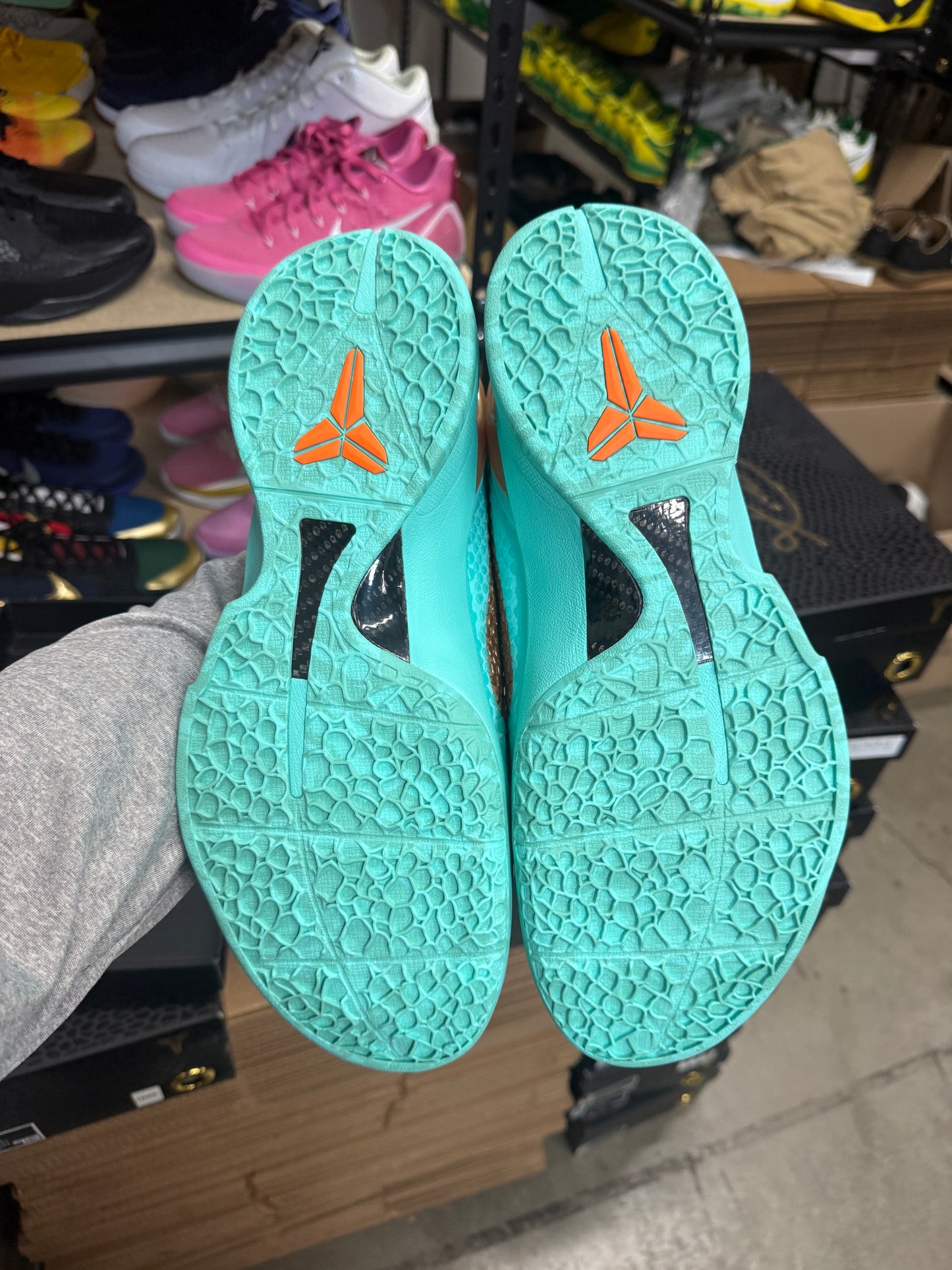 Kobe 6 Jalen Brunson (13)