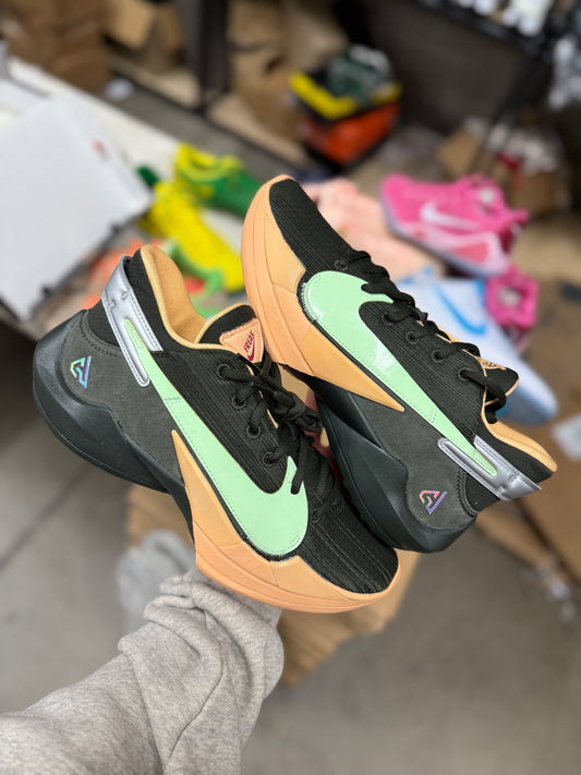 Freak 2 Eybl (size 8)
