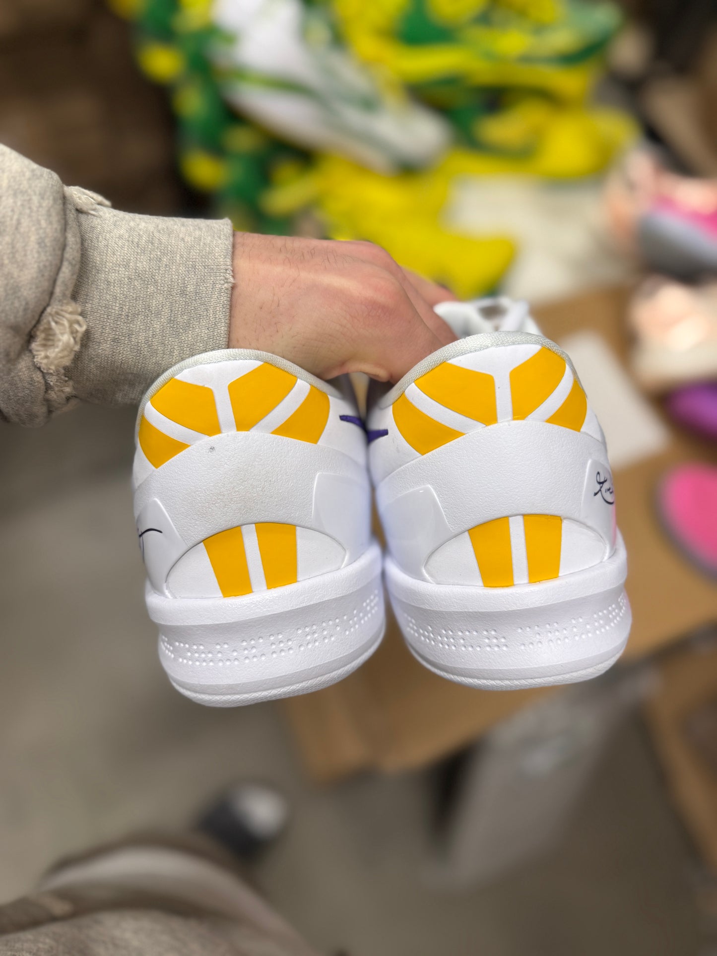 Kobe 8 Lakers home (size 16)