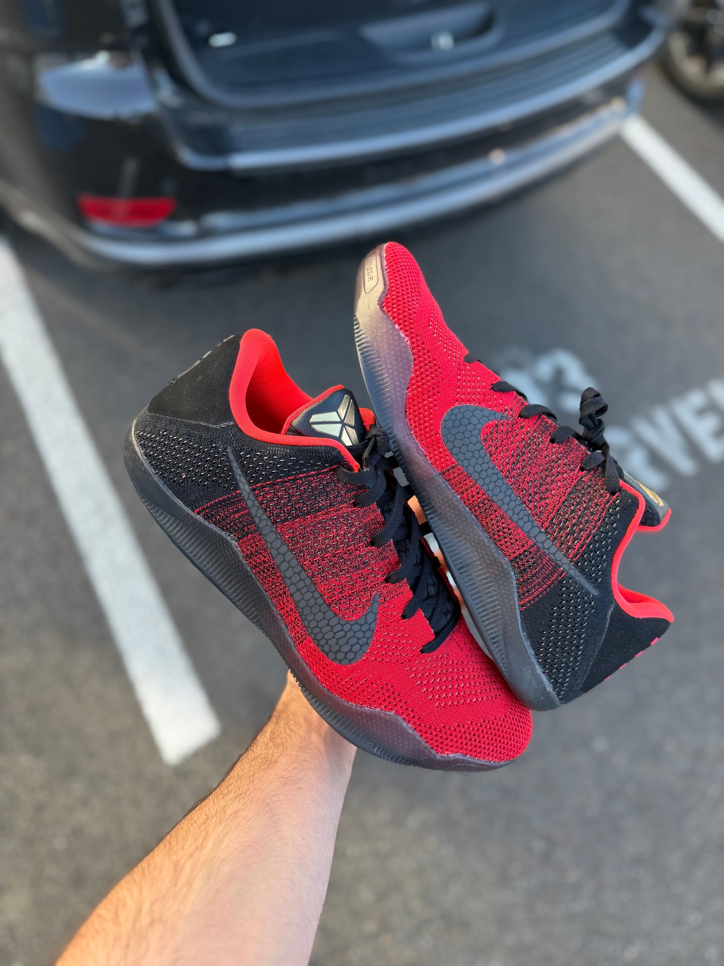 Kobe 11 Achilles Heel (size 14)