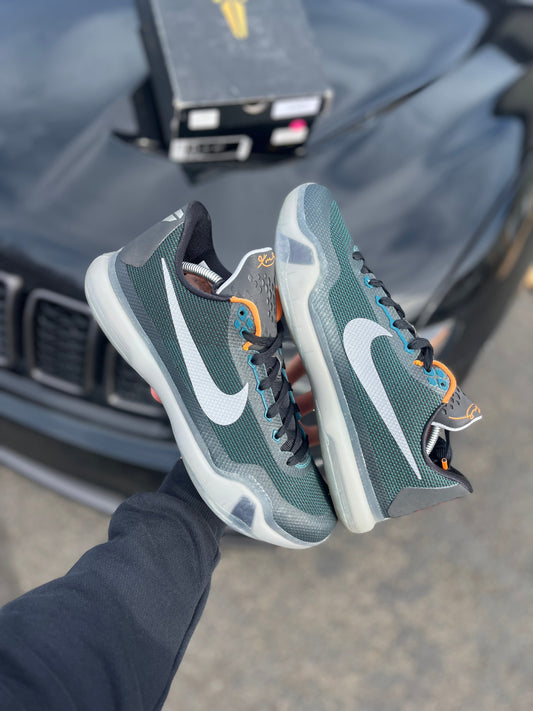 Flight 10s (size 11)