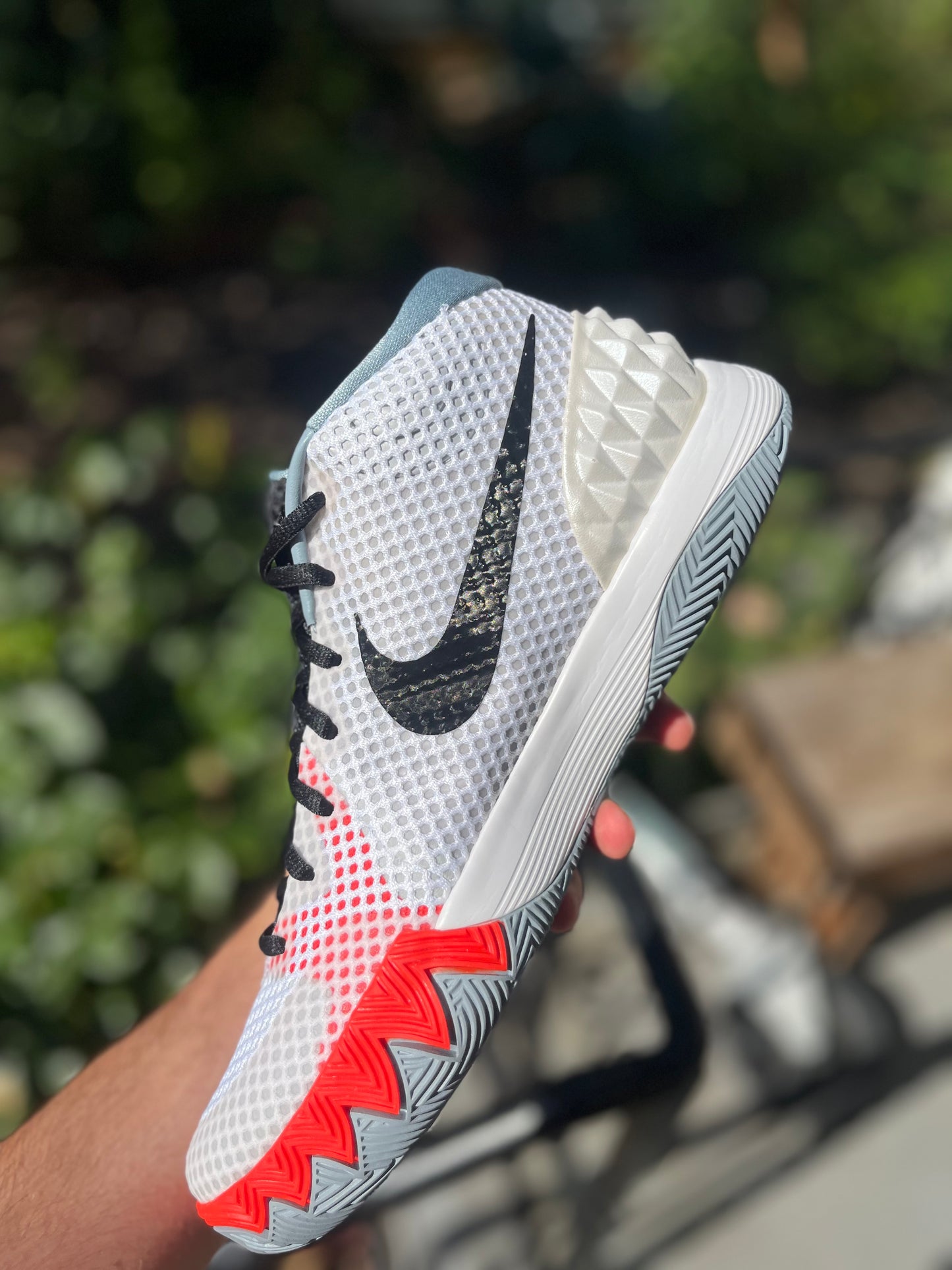 Kyrie 1 (size 9.5)