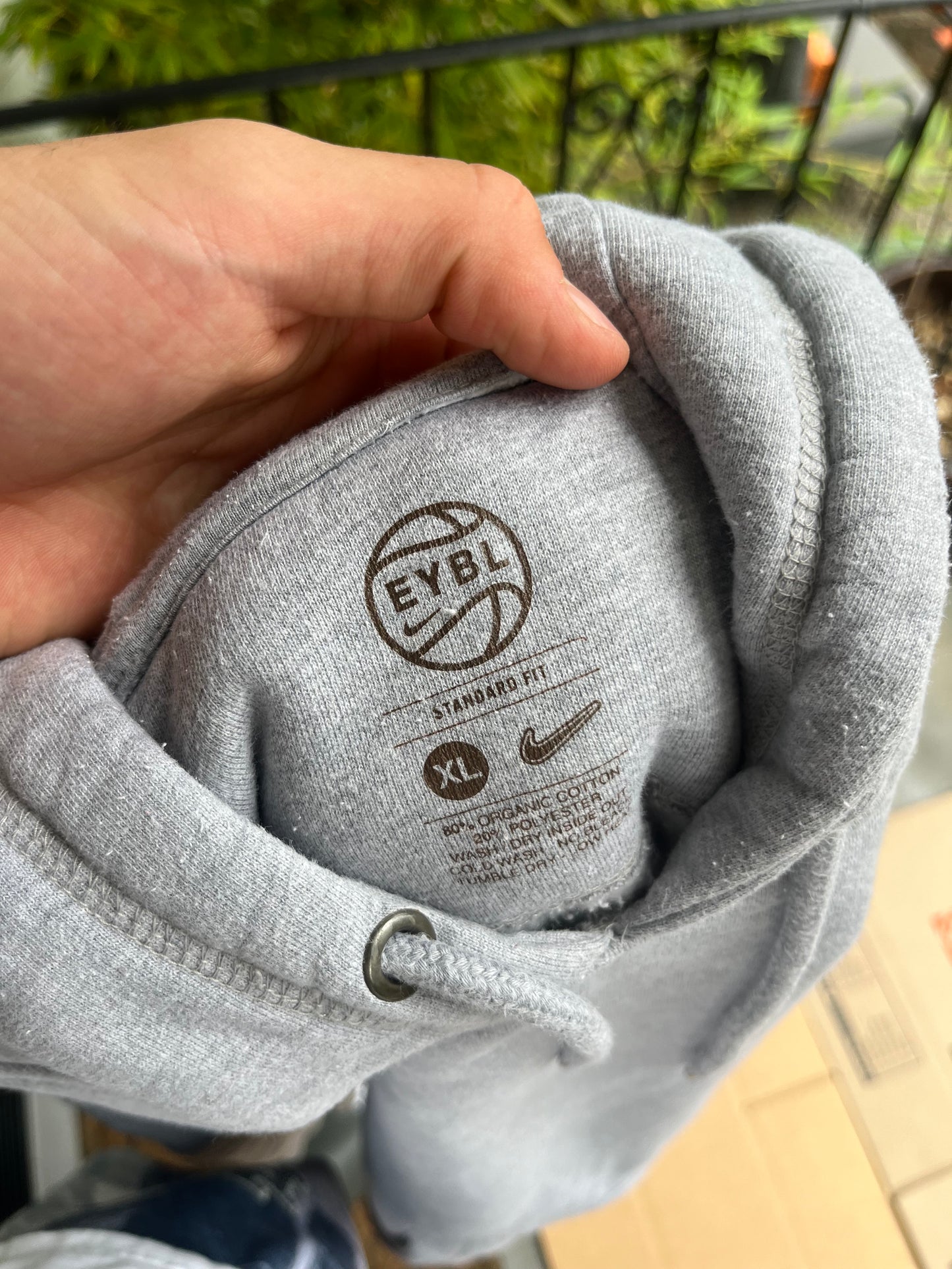 EYBL hoodie (XL)