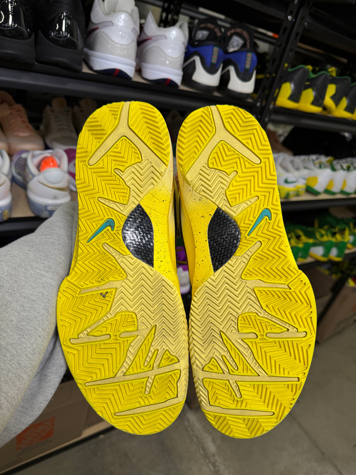 Kobe 4 CHBL (14)
