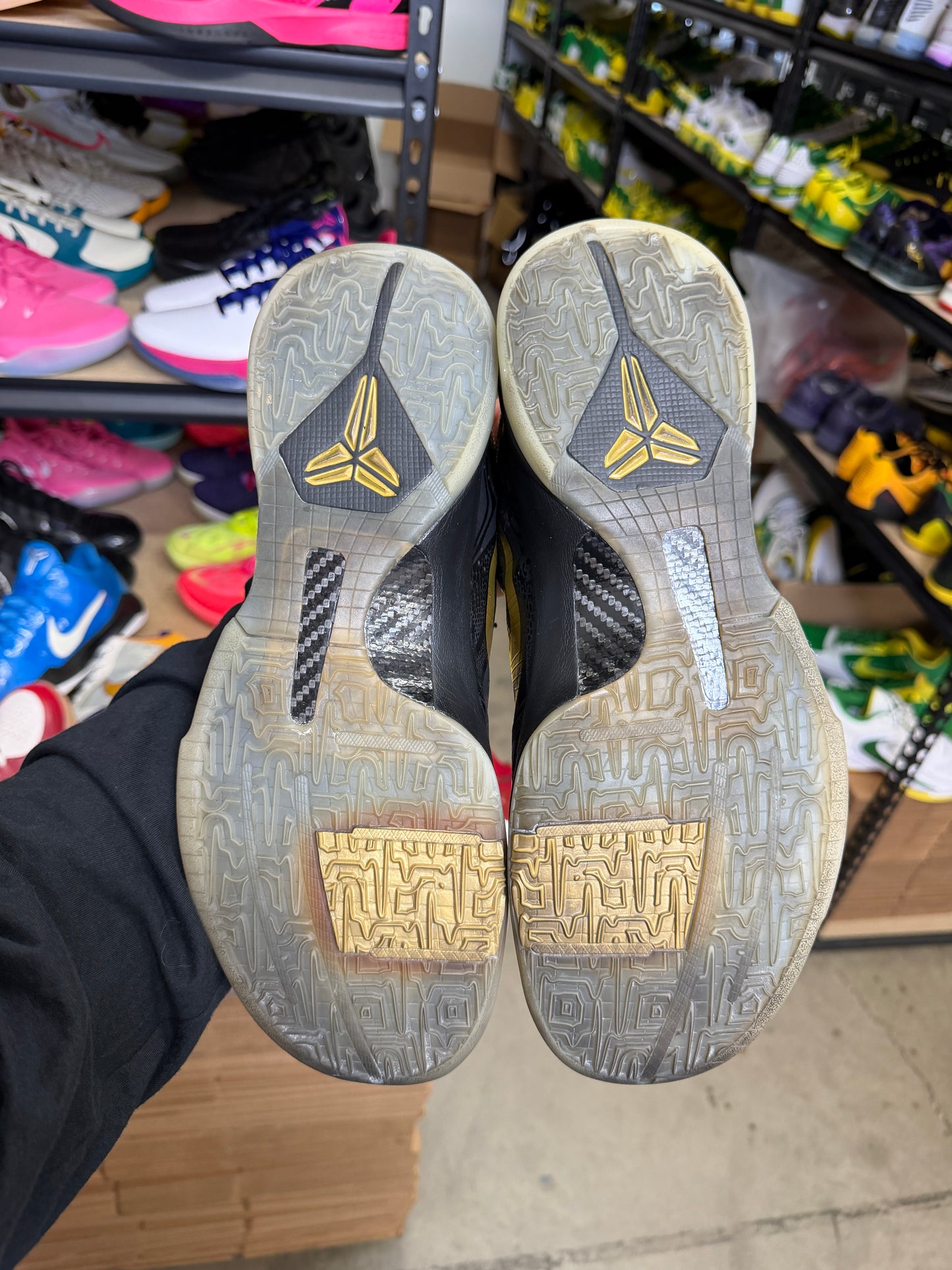 Kobe 5 Big Stage Away (13)