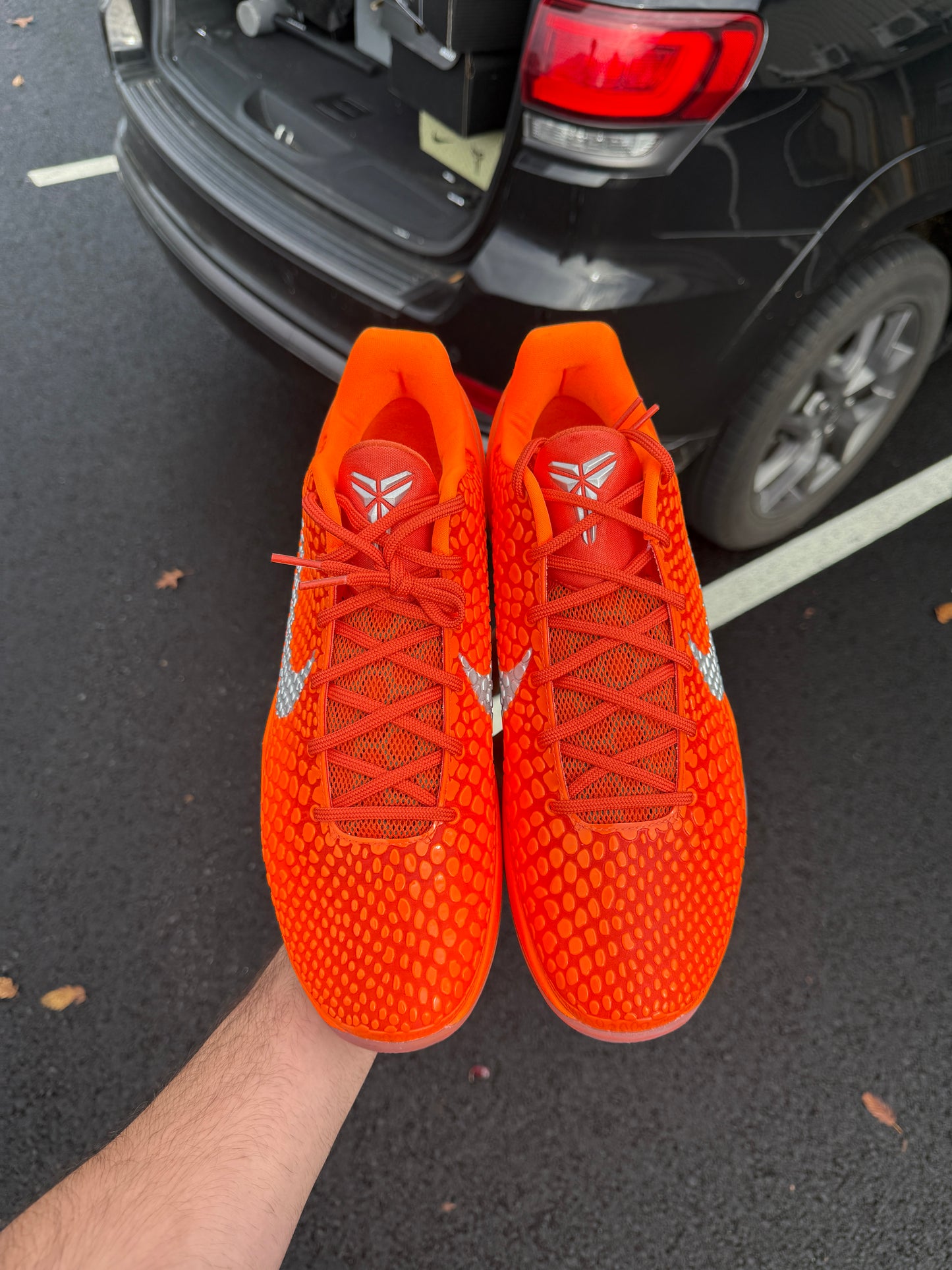 Total Orange 6s (size 13)