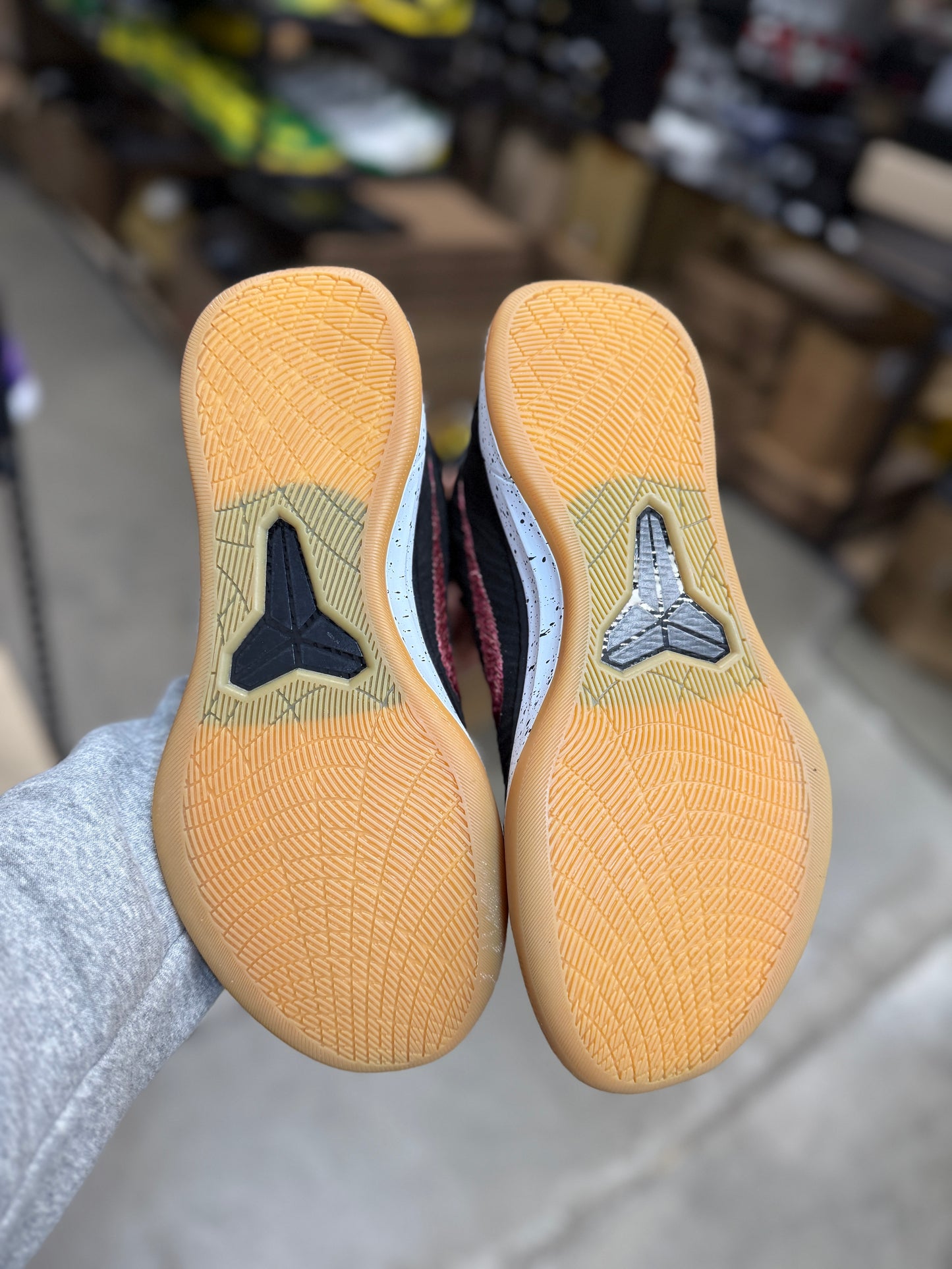 Kobe AD (11)