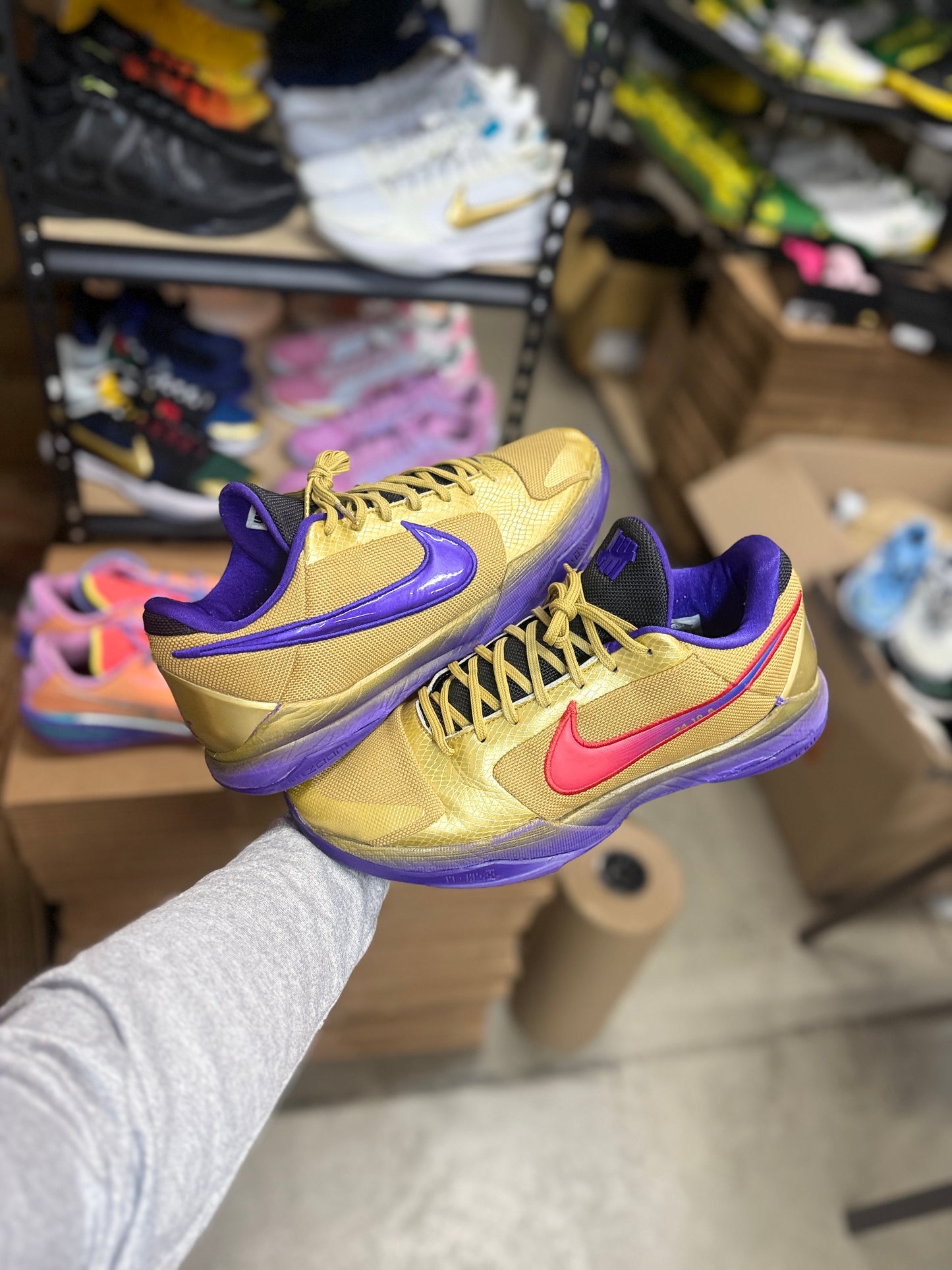 Kobe 5 Undefeated (13)