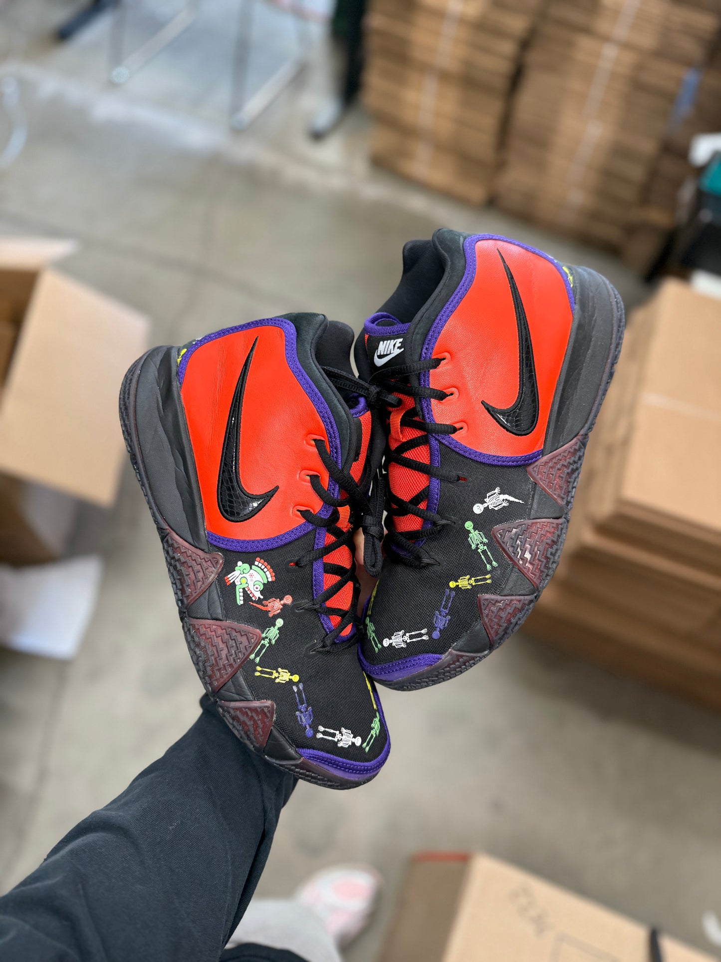 Kyrie 4 Day of the Dead (9.5)
