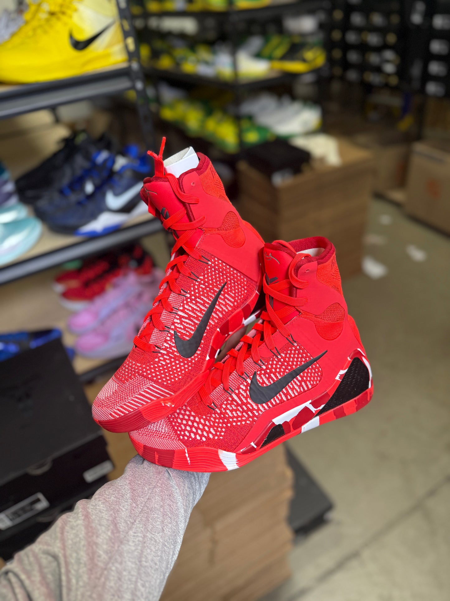 Kobe 10 Christmas (10)