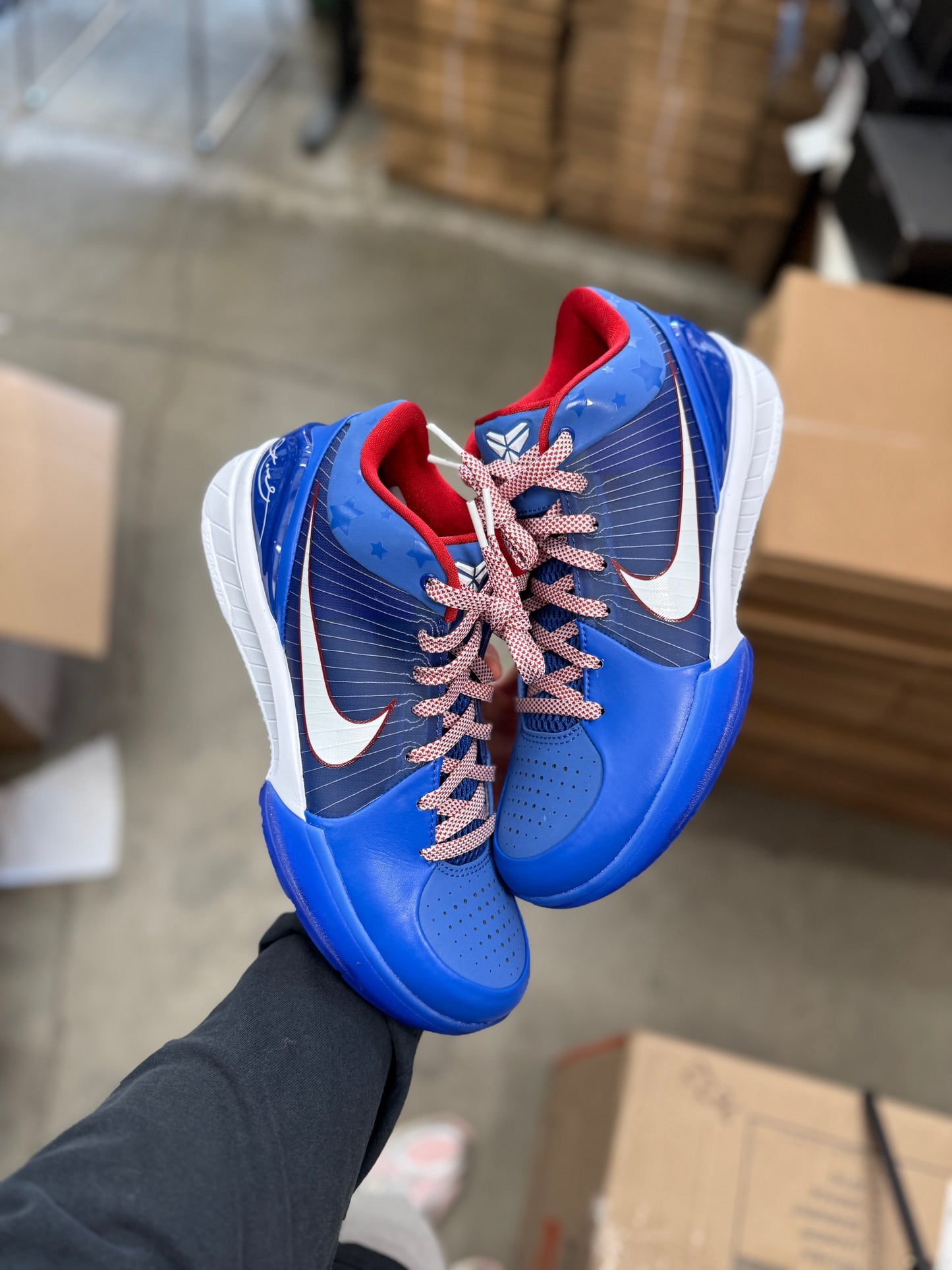 Kobe 4 Philly (9.5)