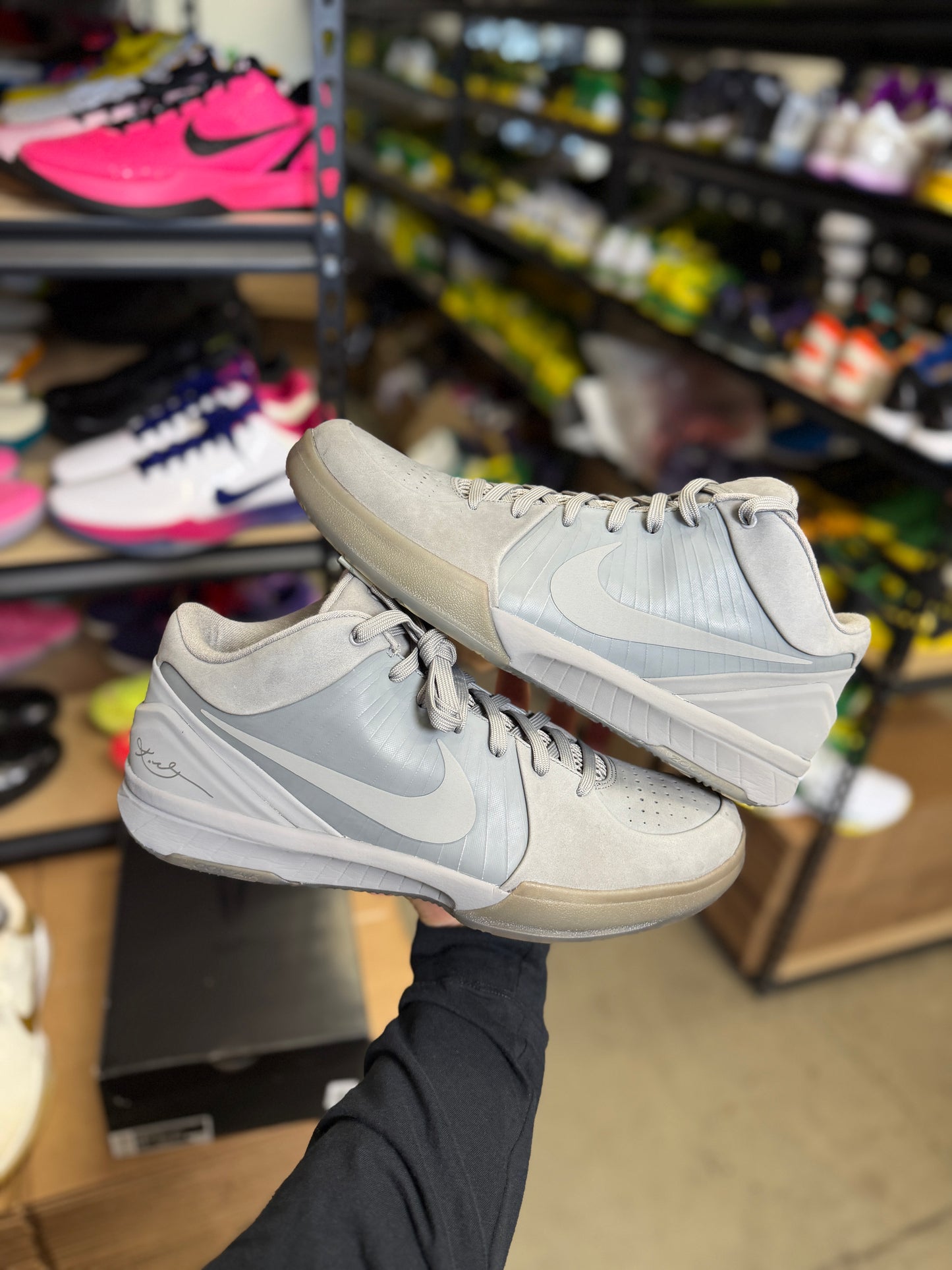 Kobe 4 Fade to Black (13)