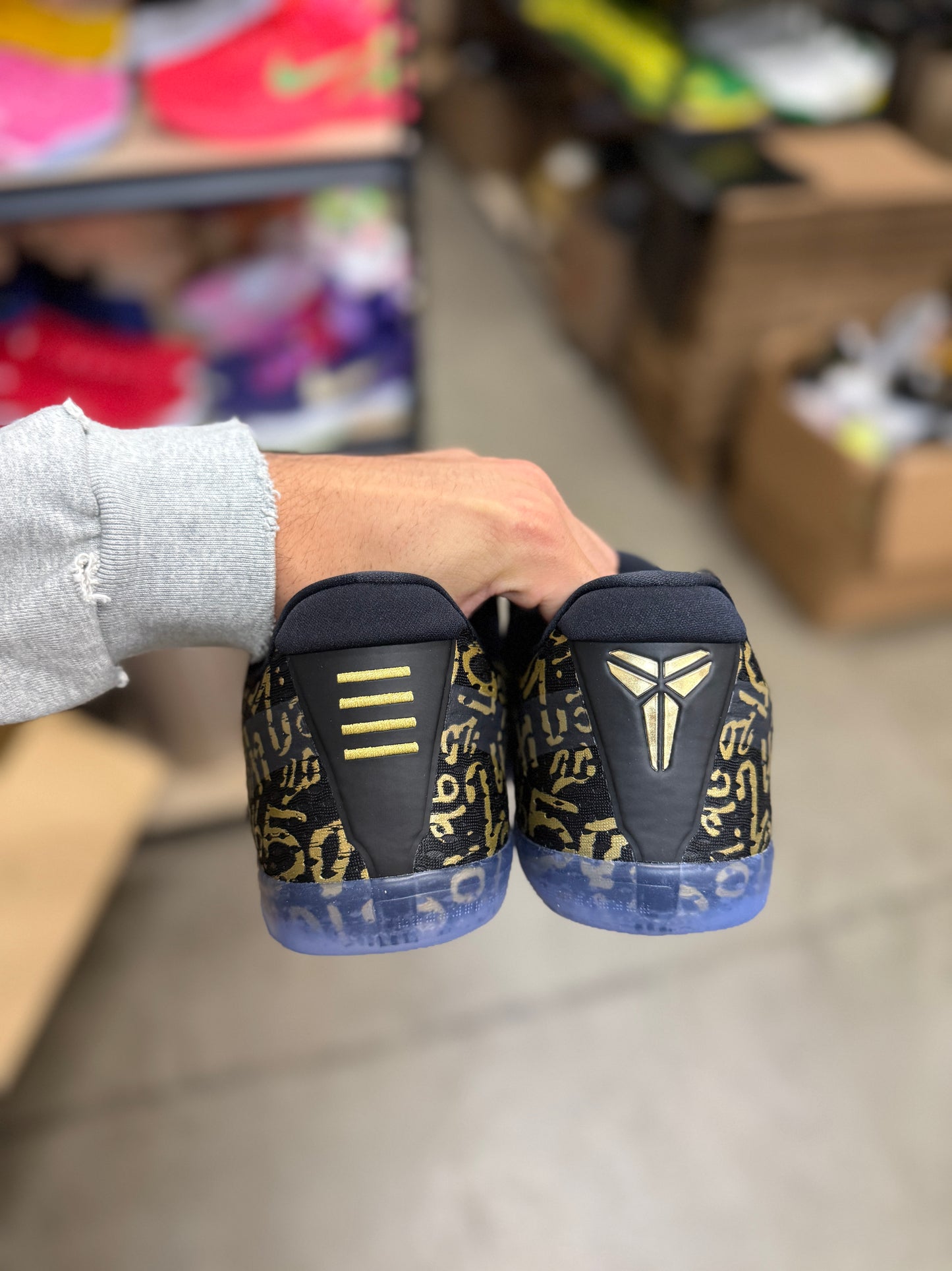 Kobe 11 Mamba Day (12.5,13)