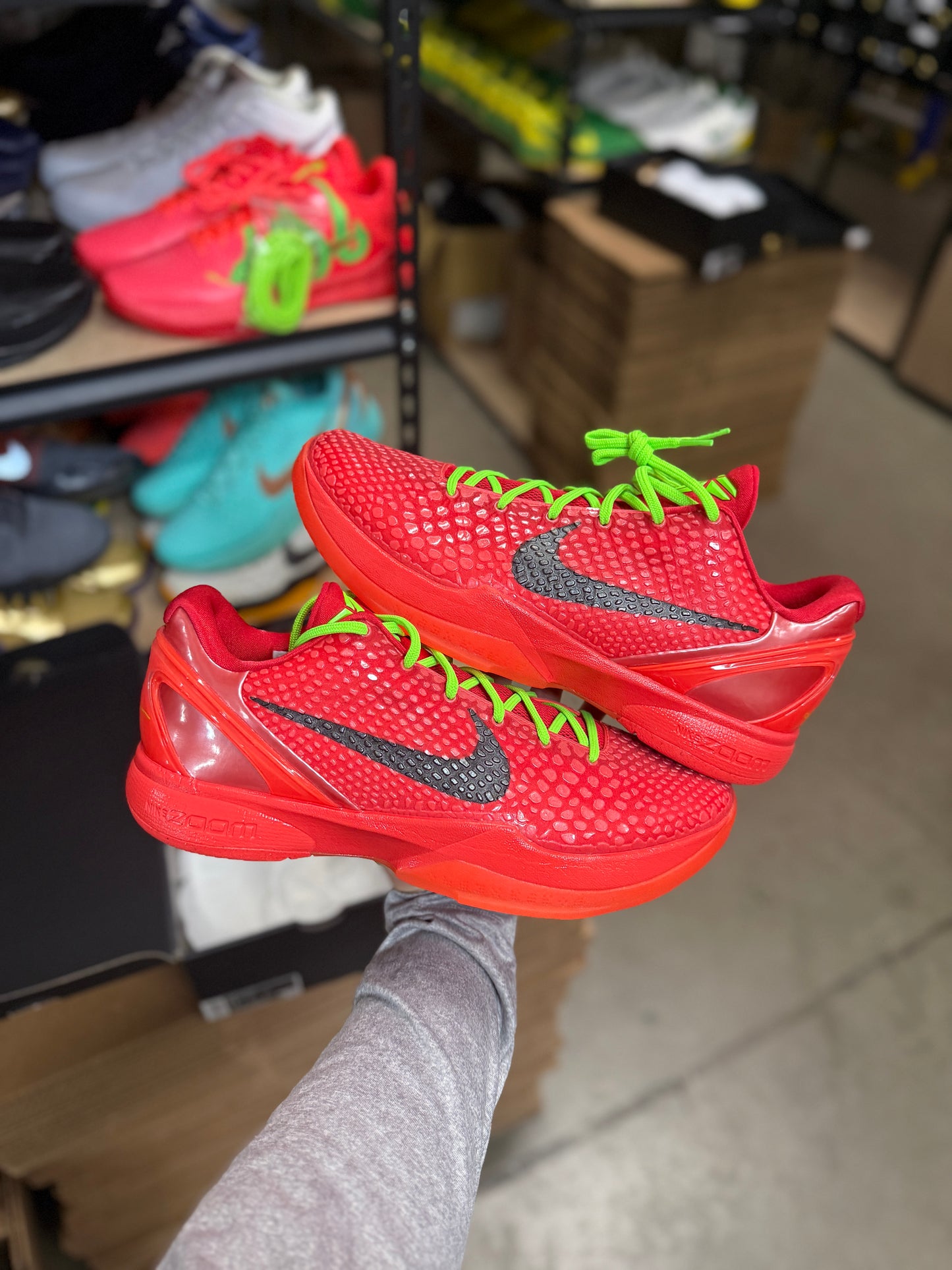 Kobe 6 Reverse Grinch (13)