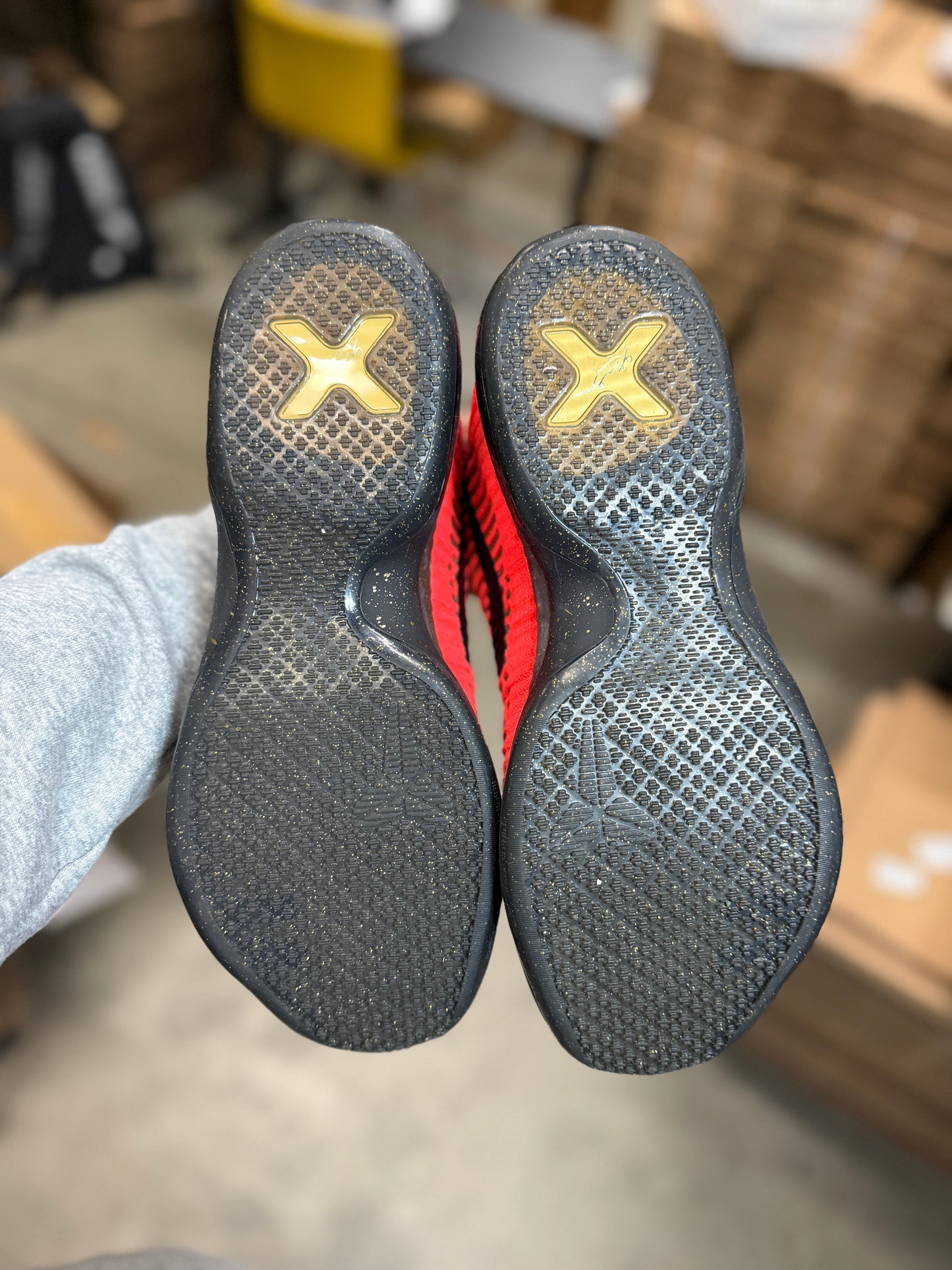 Kobe 10 Christmas (10)